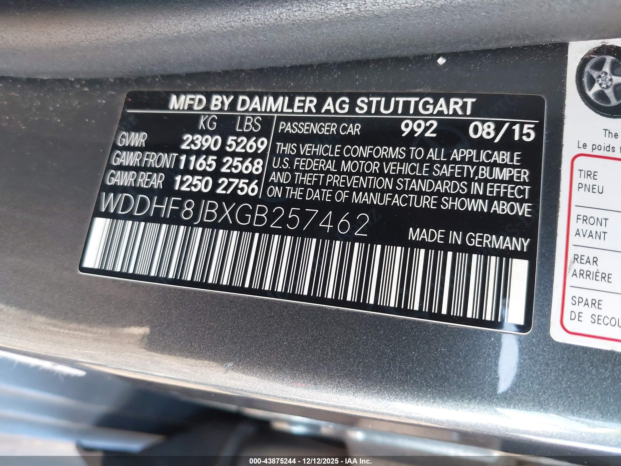 MERCEDES-BENZ E image 9