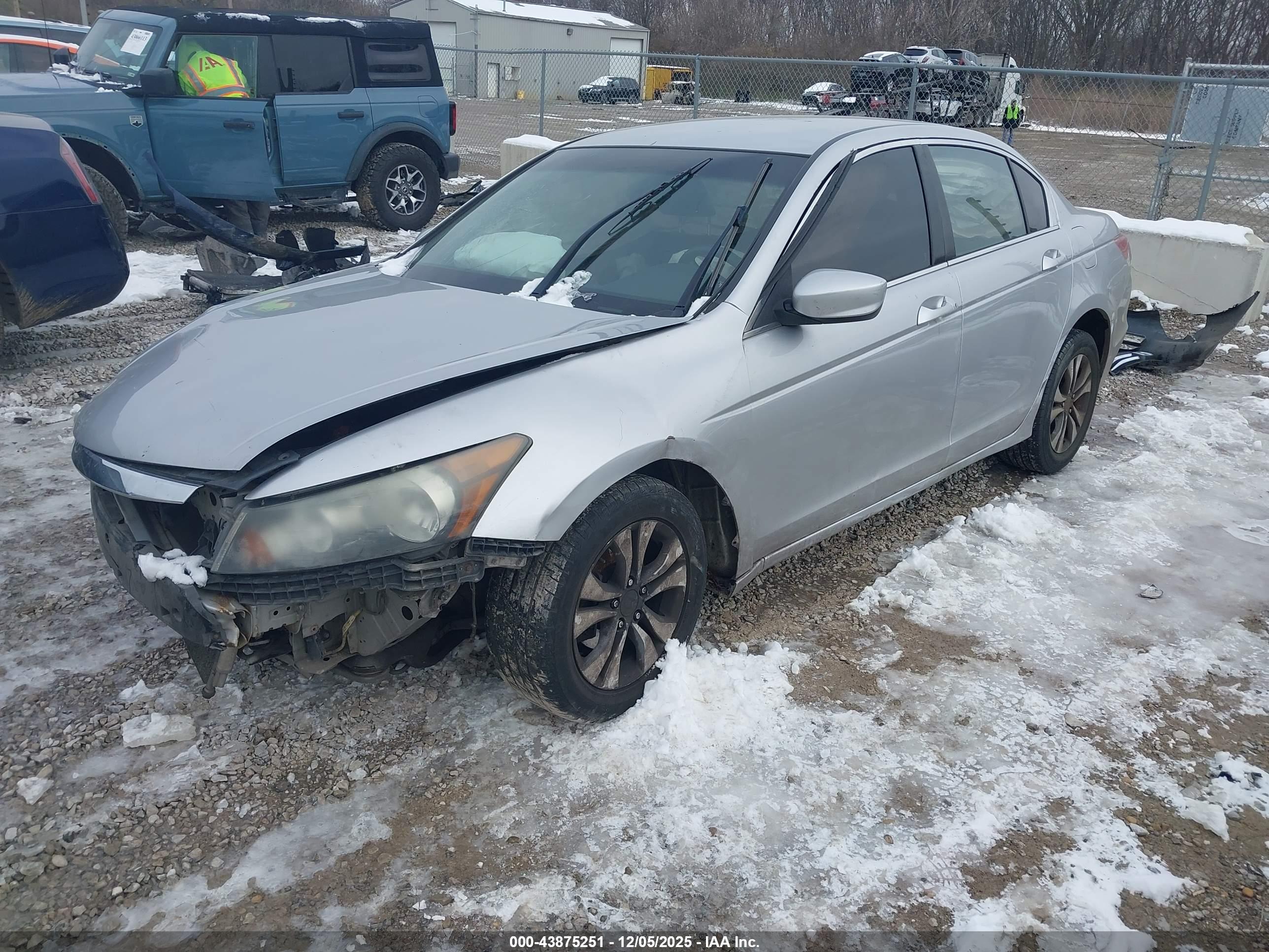 HONDA ACCORD image 2