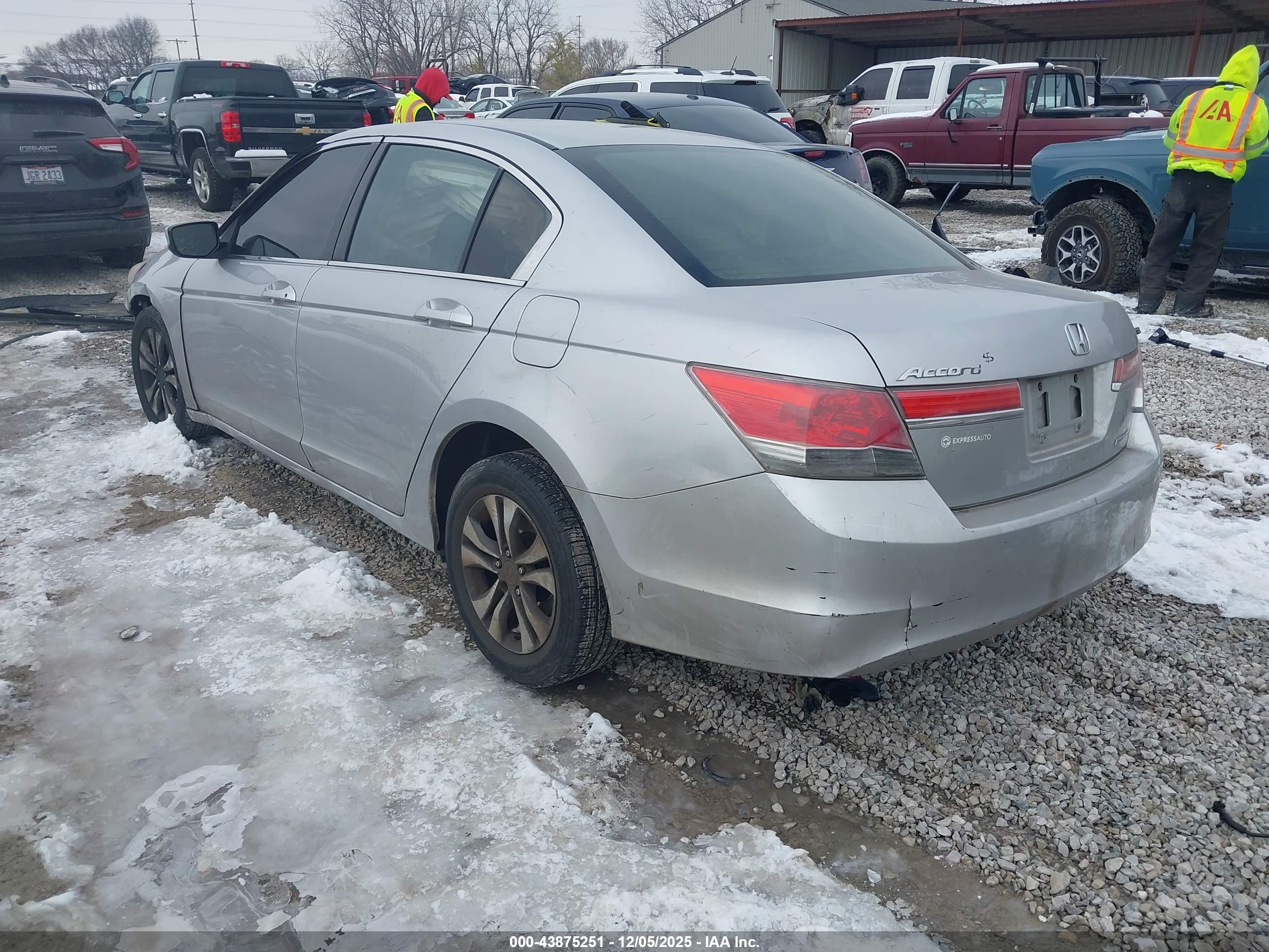 HONDA ACCORD image 3
