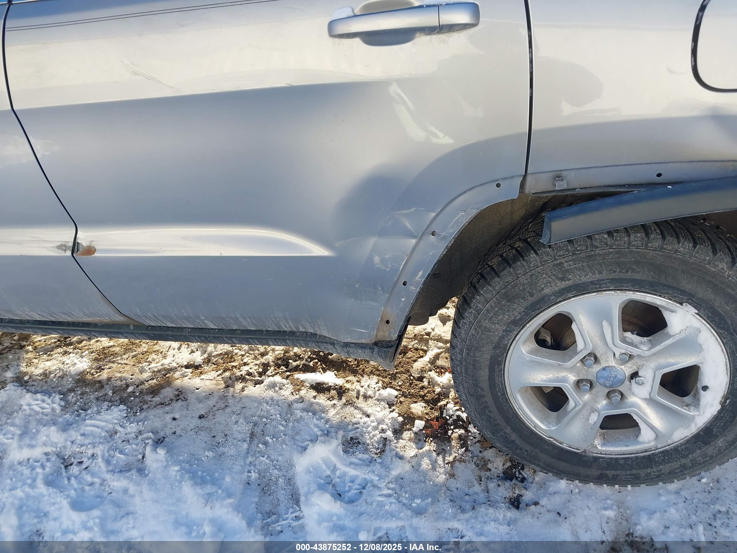 JEEP GRAND image 6