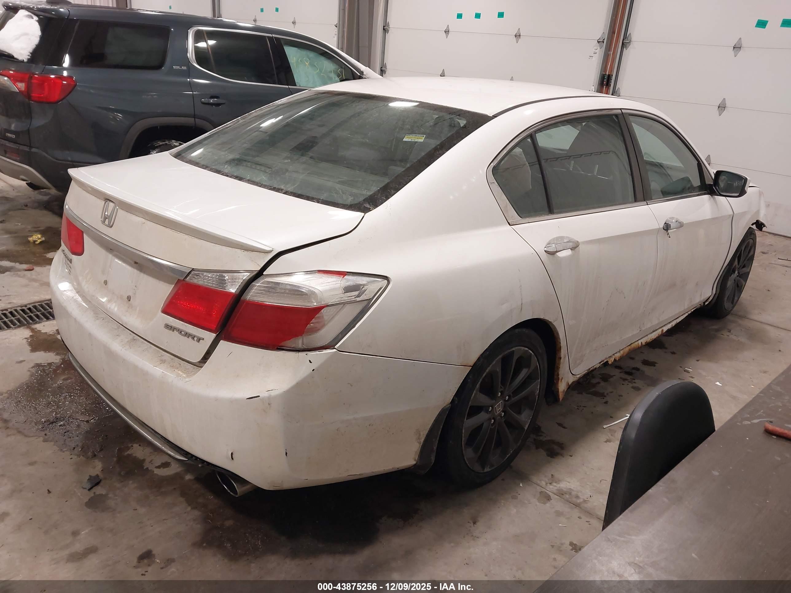 HONDA ACCORD image 4