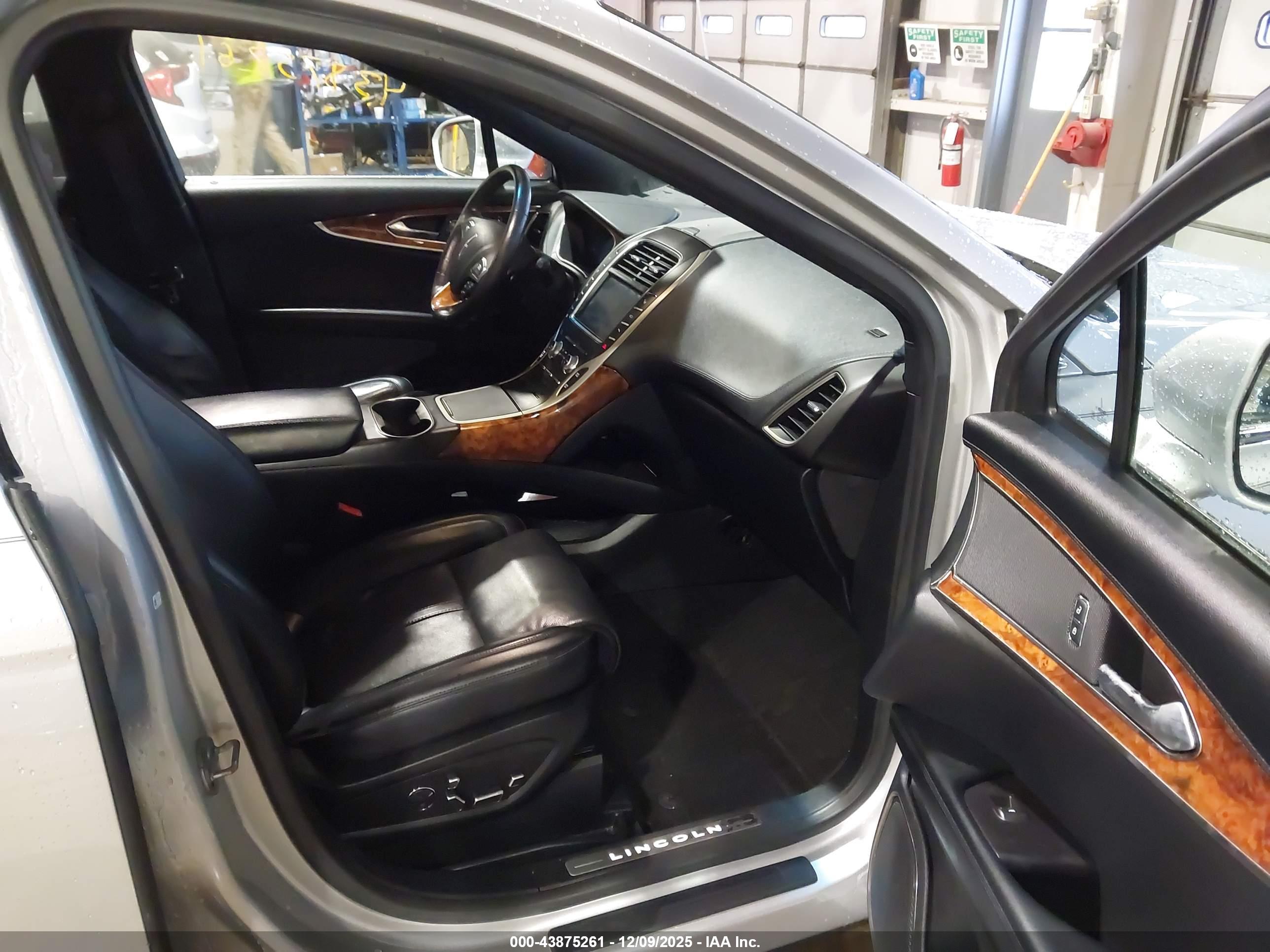LINCOLN MKX image 5