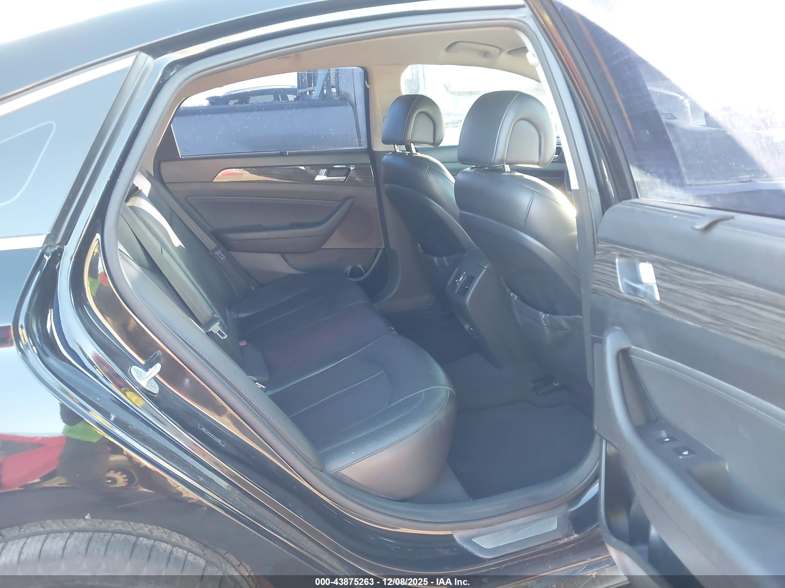 HYUNDAI SONATA image 8