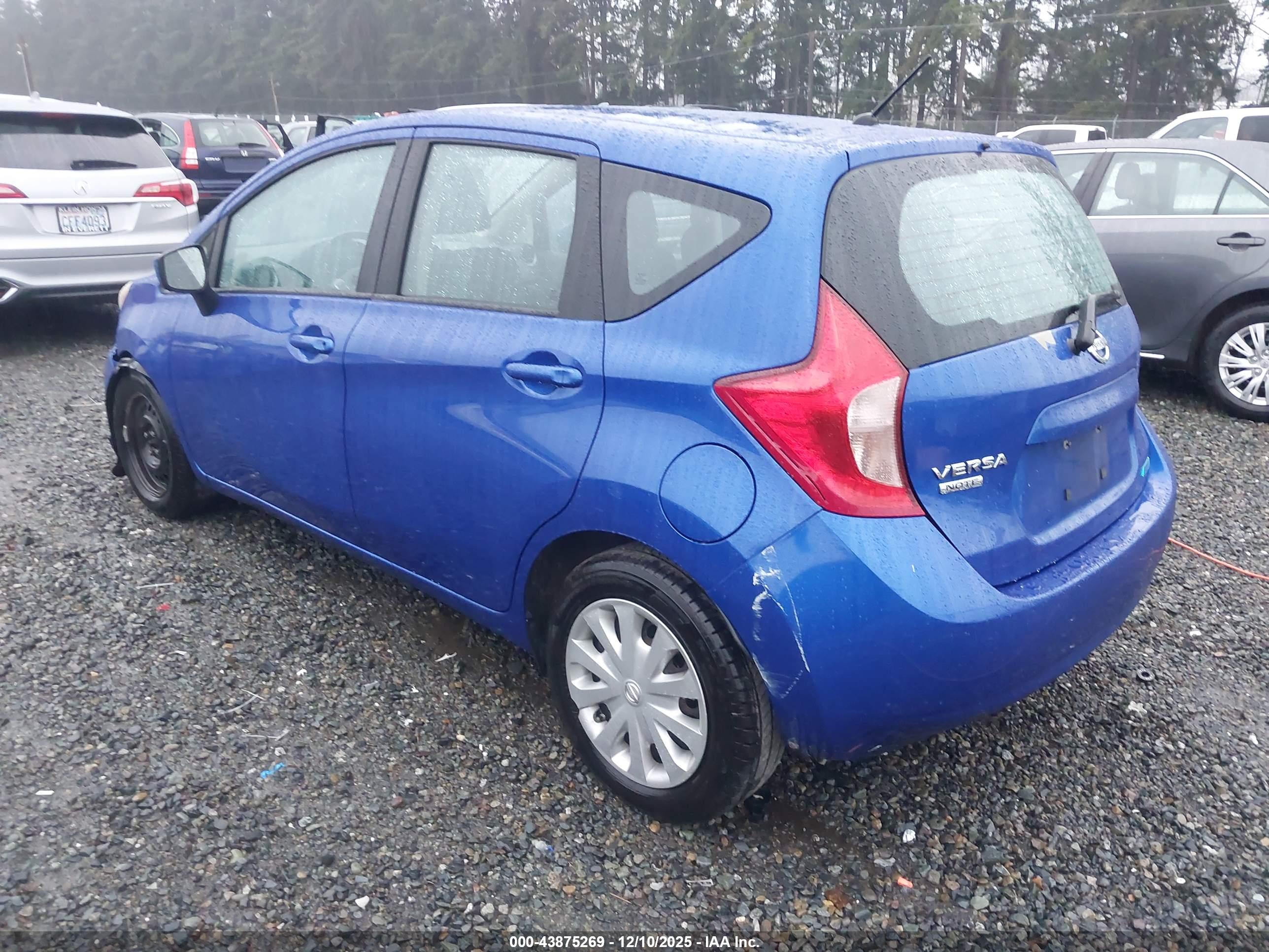 NISSAN VERSA image 3