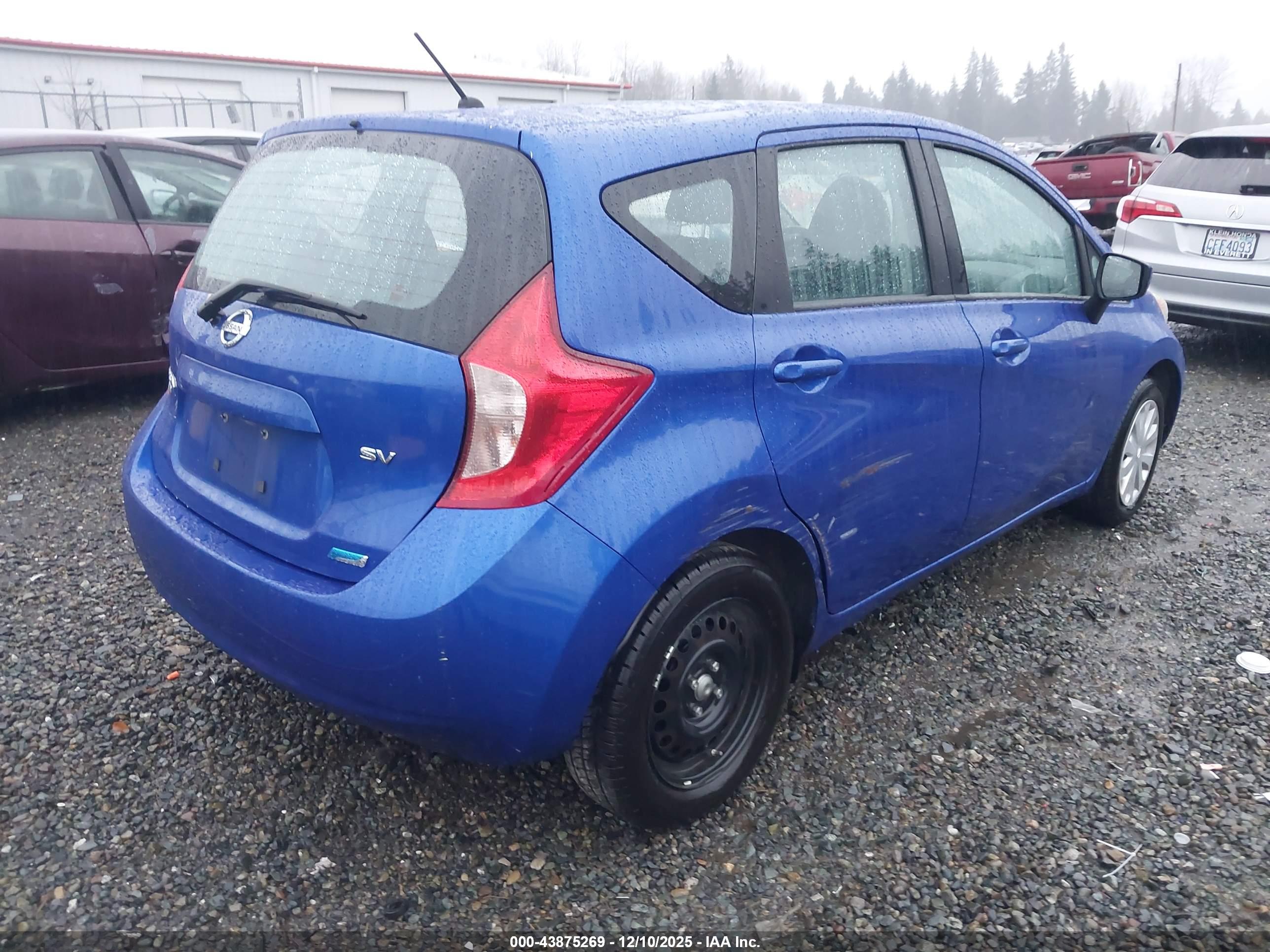 NISSAN VERSA image 4