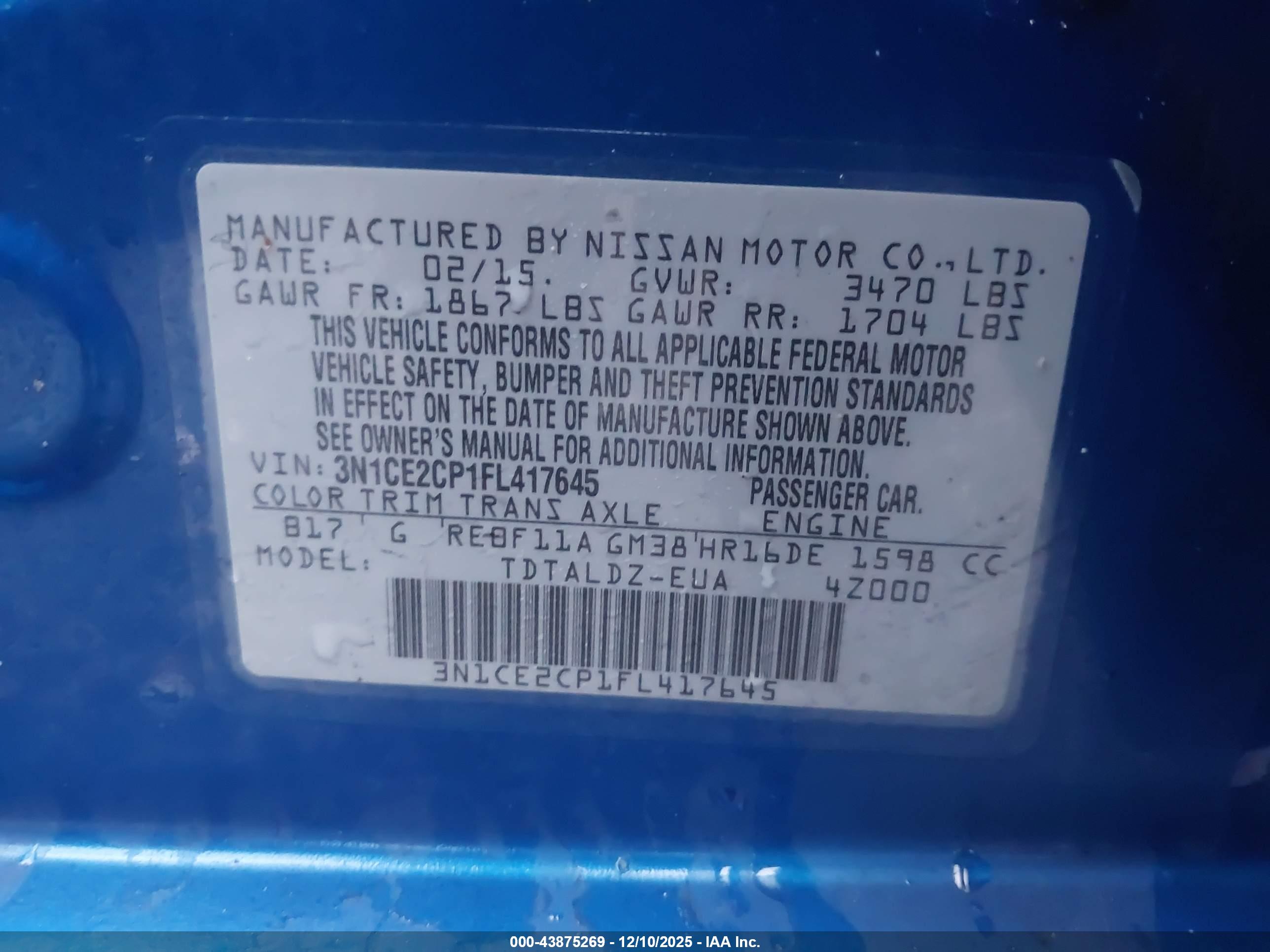 NISSAN VERSA image 9