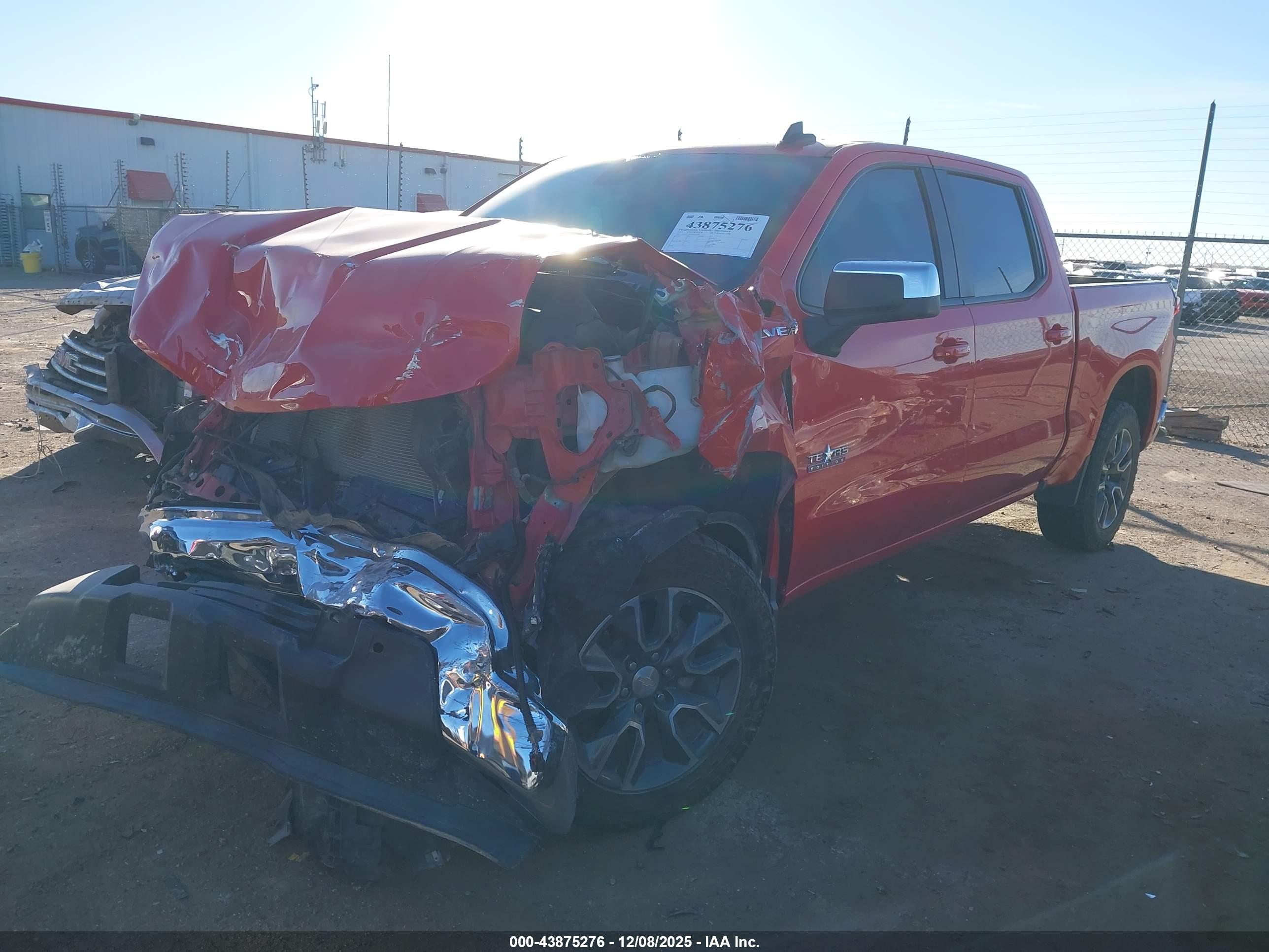 CHEVROLET SILVERADO image 2