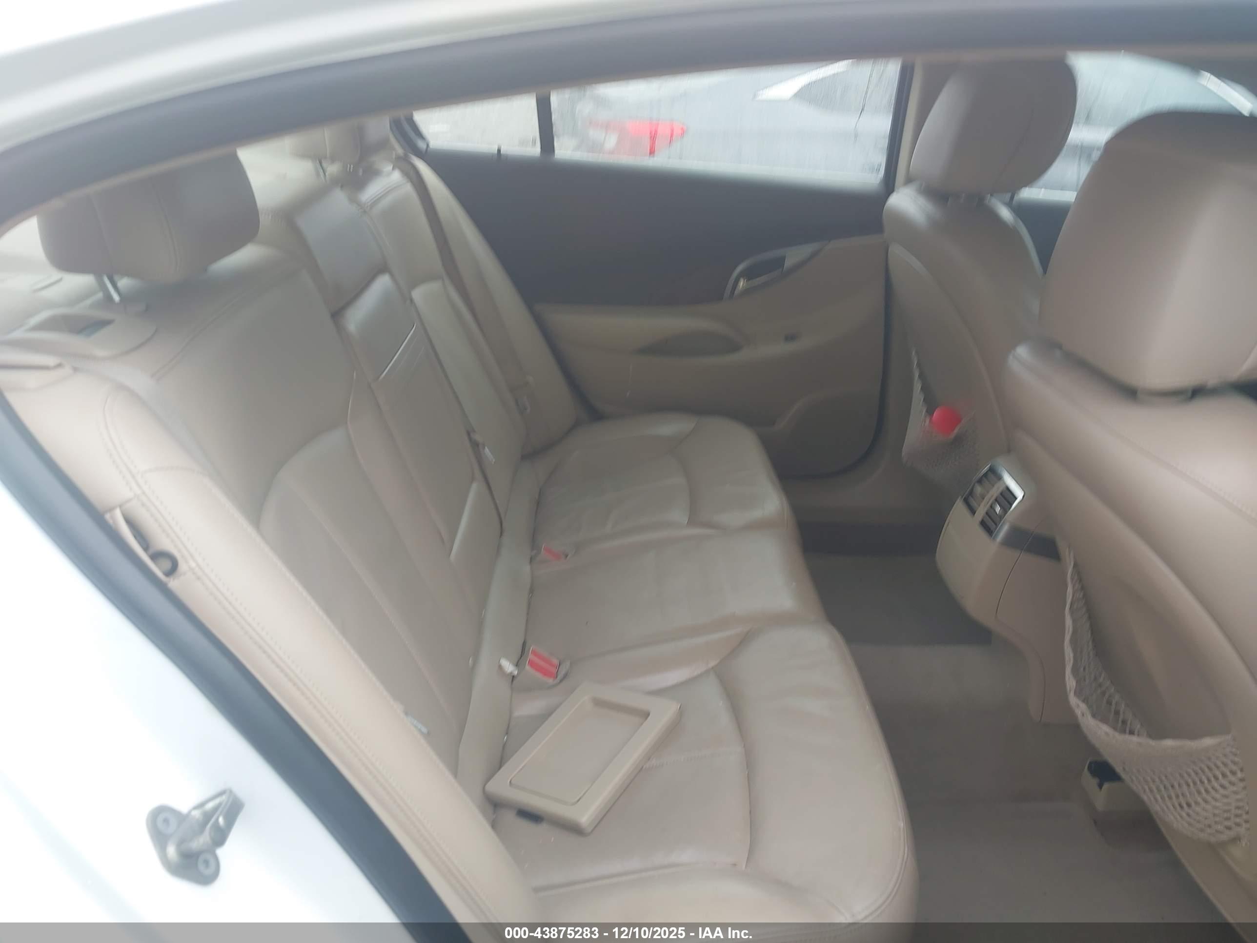 BUICK LACROSSE image 8