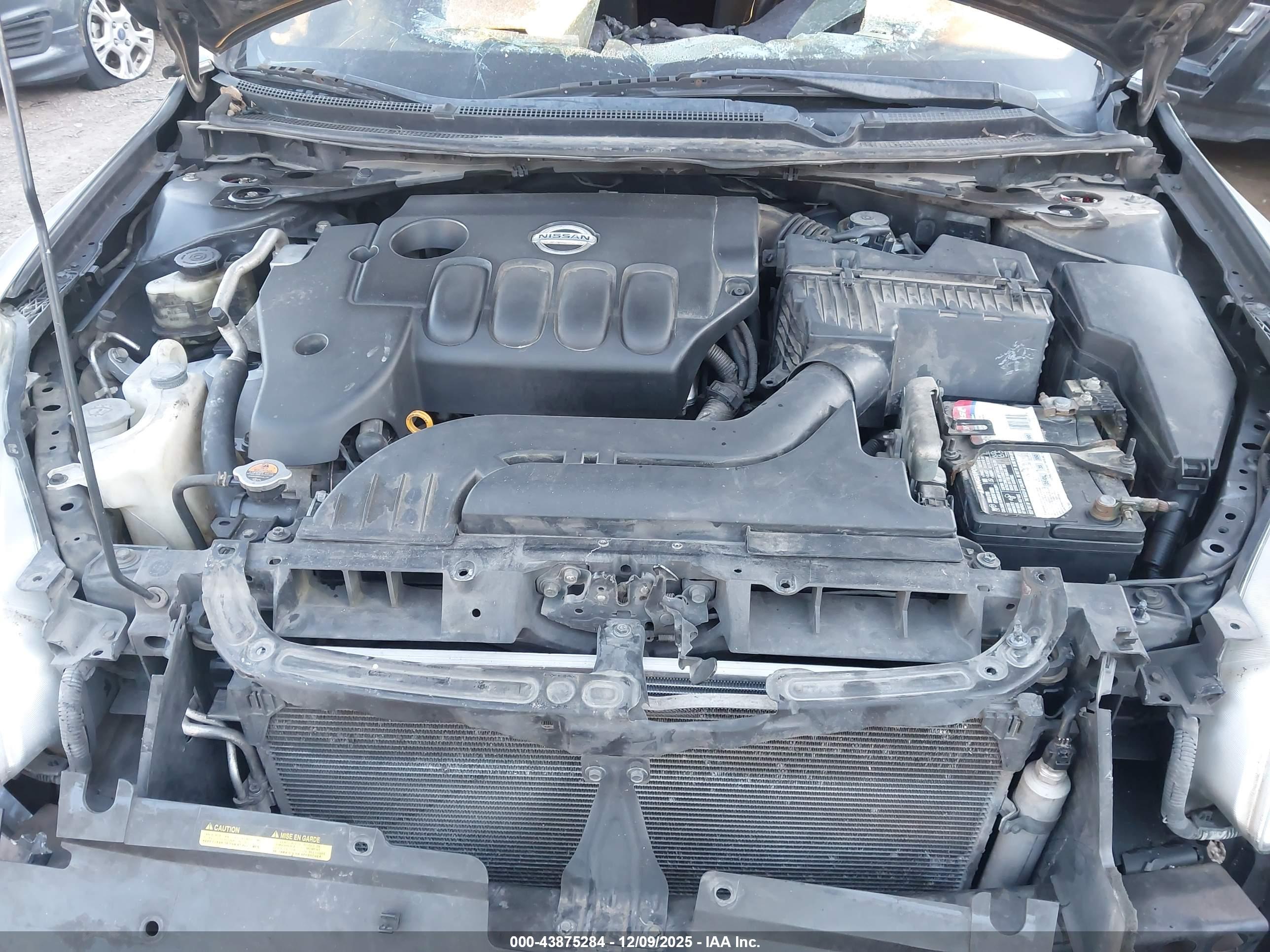 NISSAN ALTIMA image 10