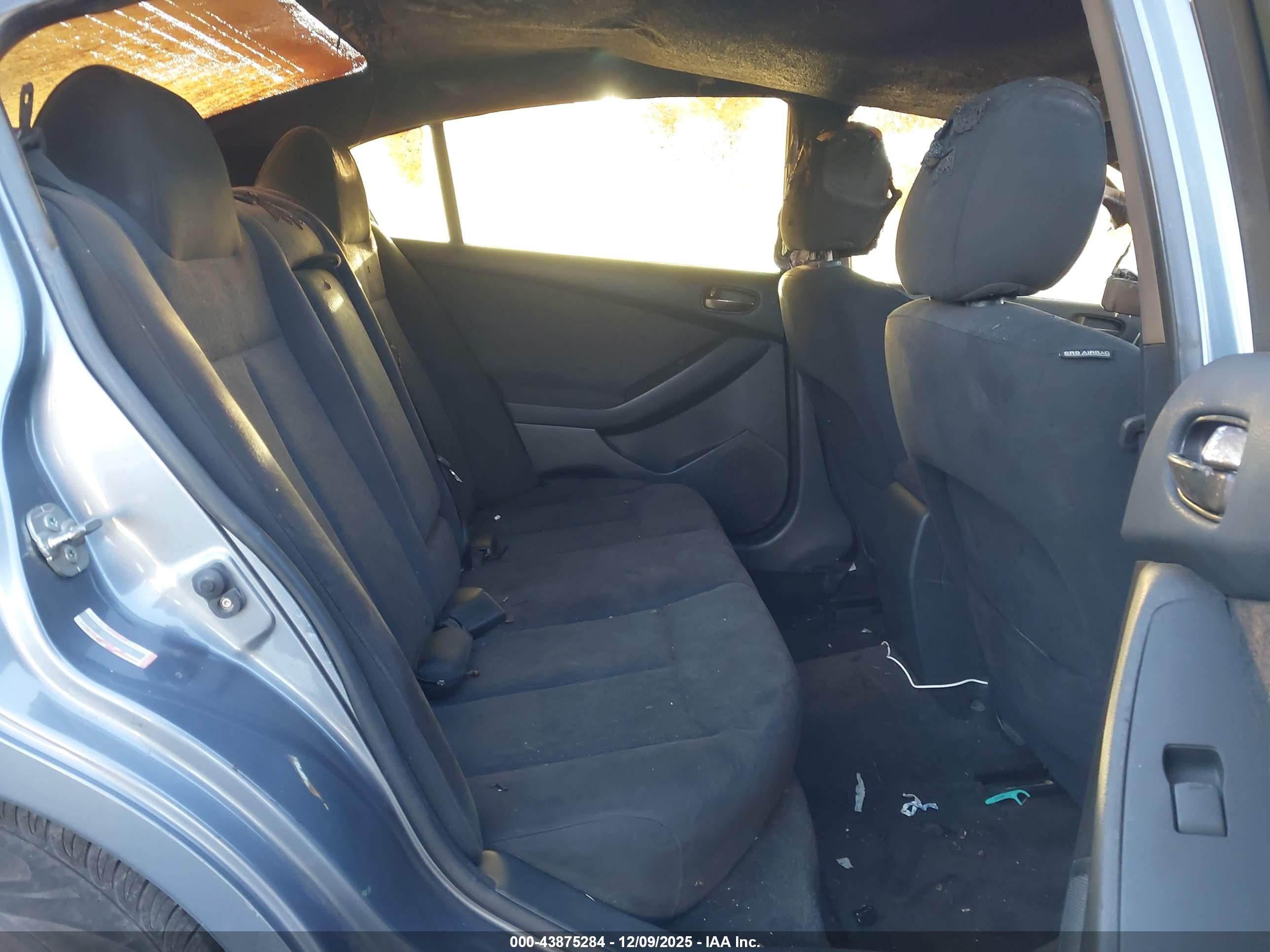 NISSAN ALTIMA image 8