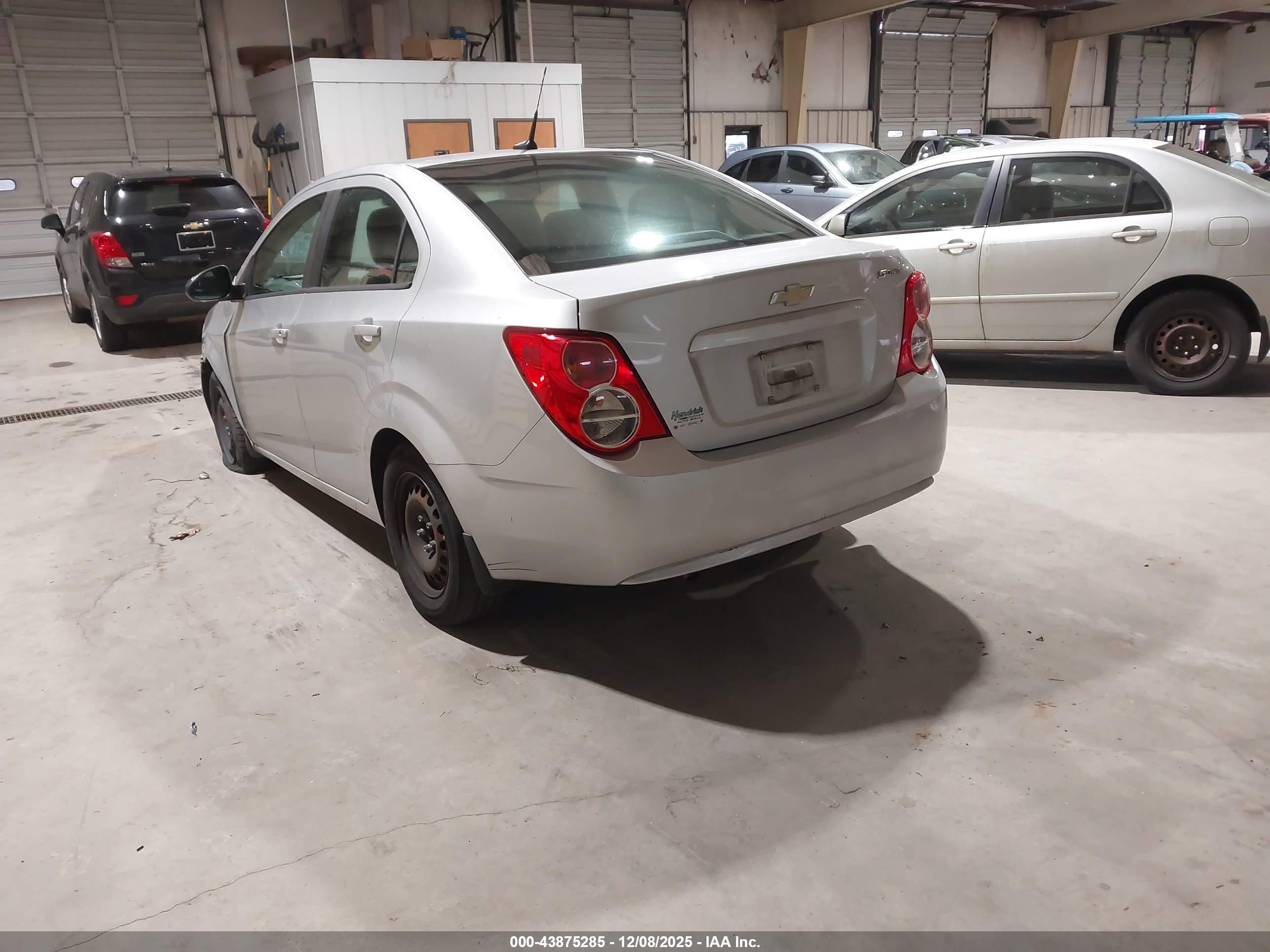 CHEVROLET SONIC image 3