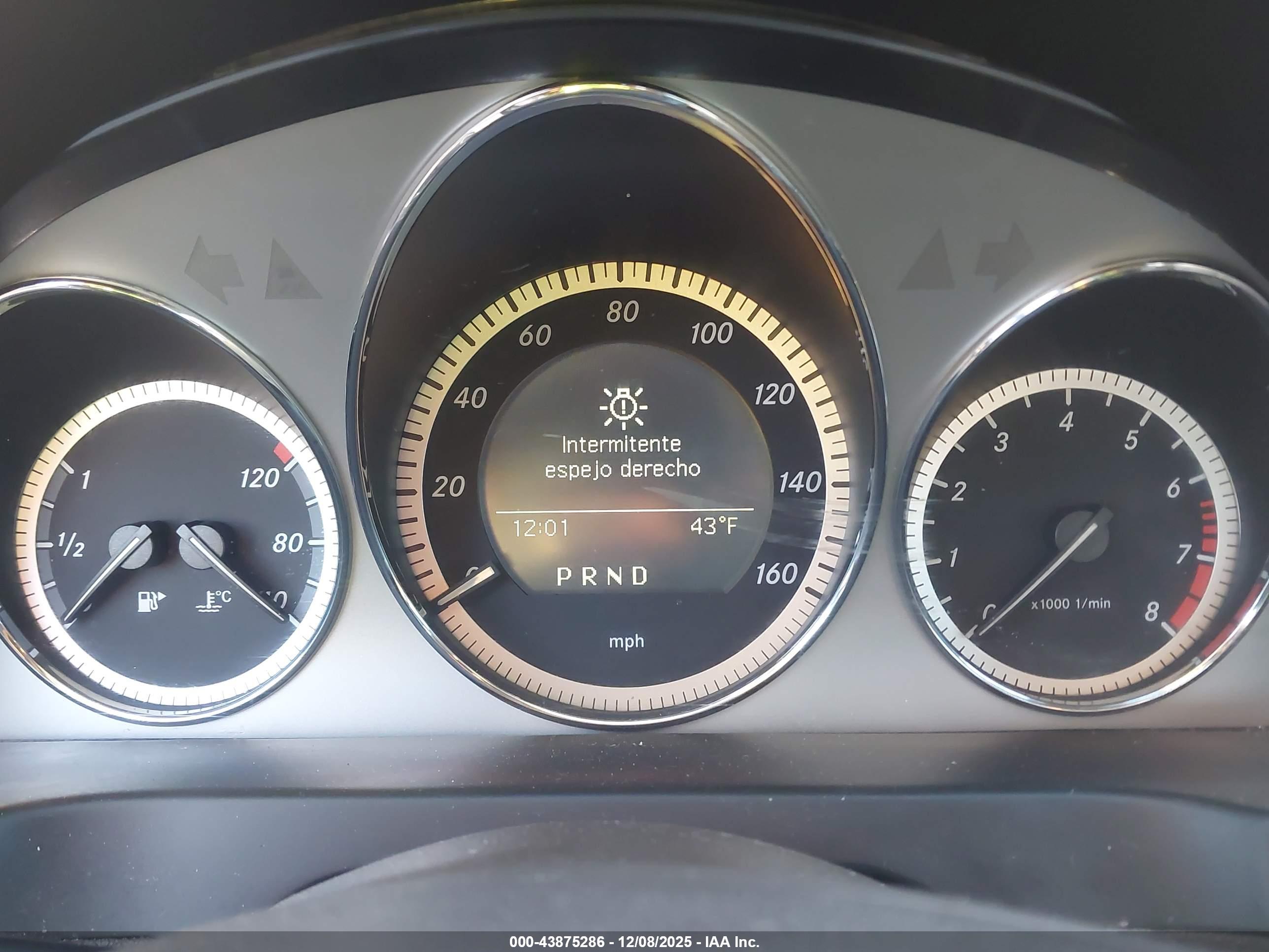 MERCEDES-BENZ C image 7