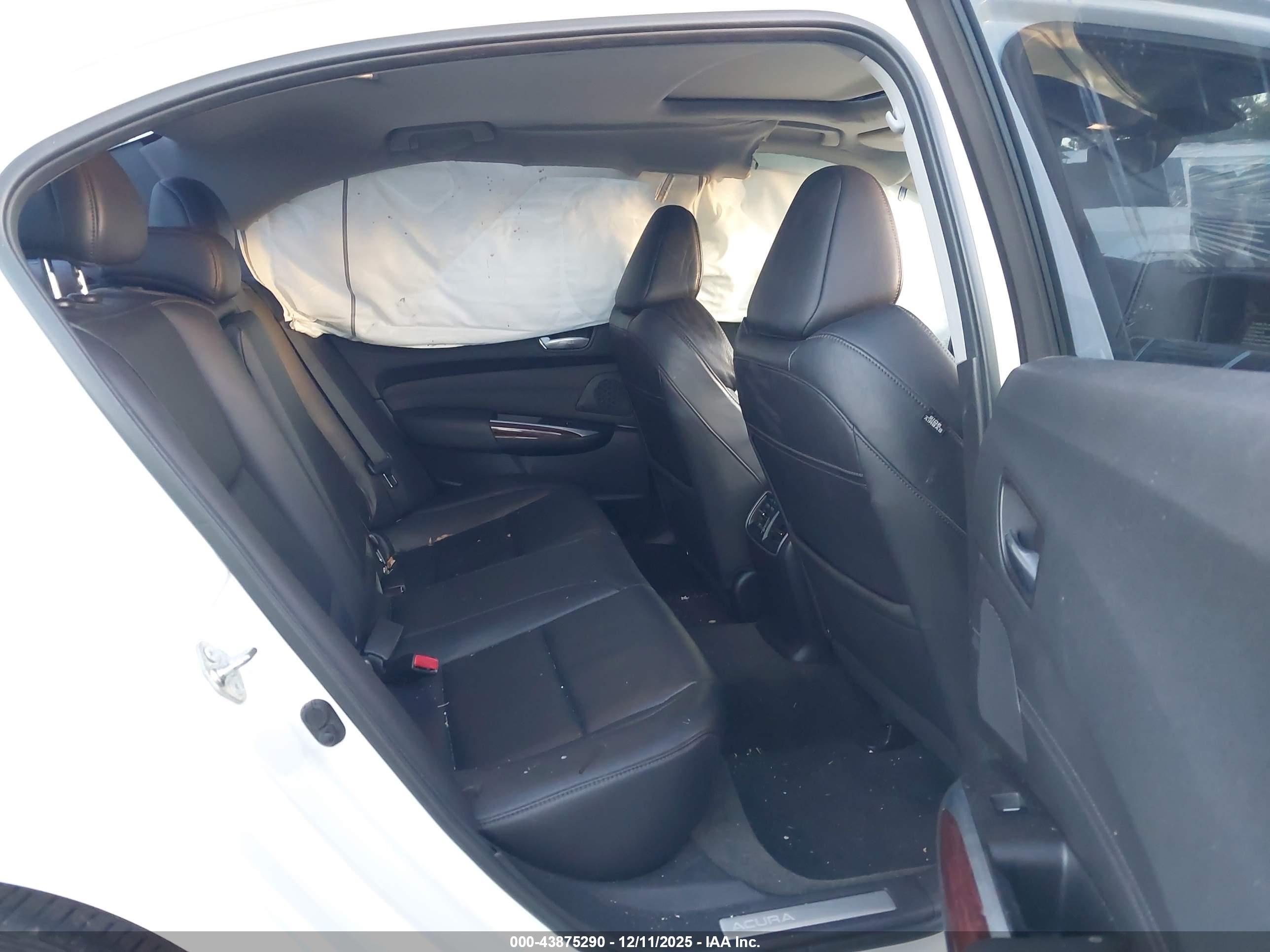 ACURA TLX image 8