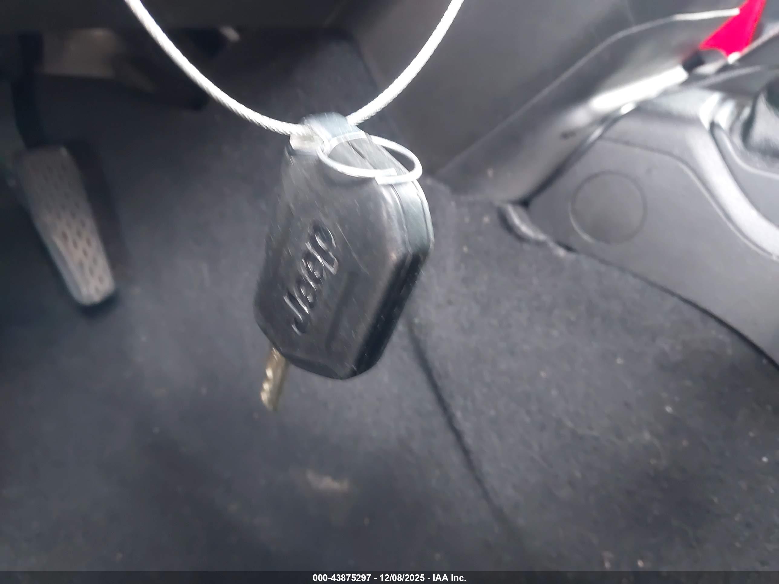 JEEP WRANGLER image 11