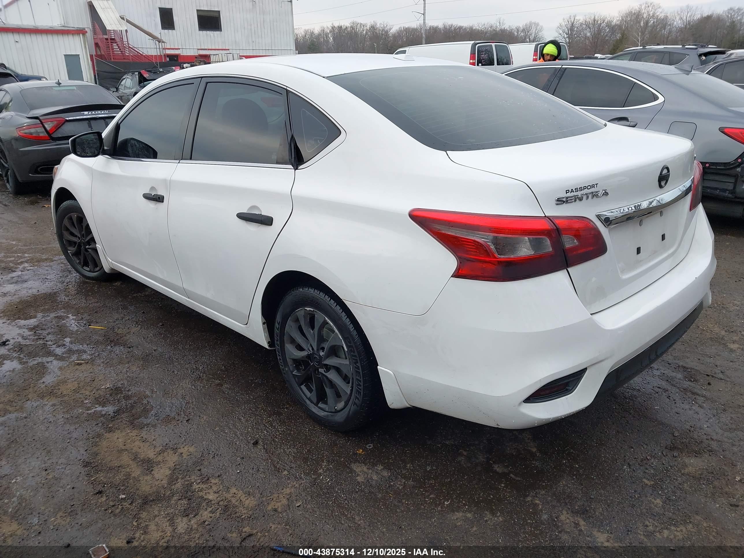 NISSAN SENTRA image 3