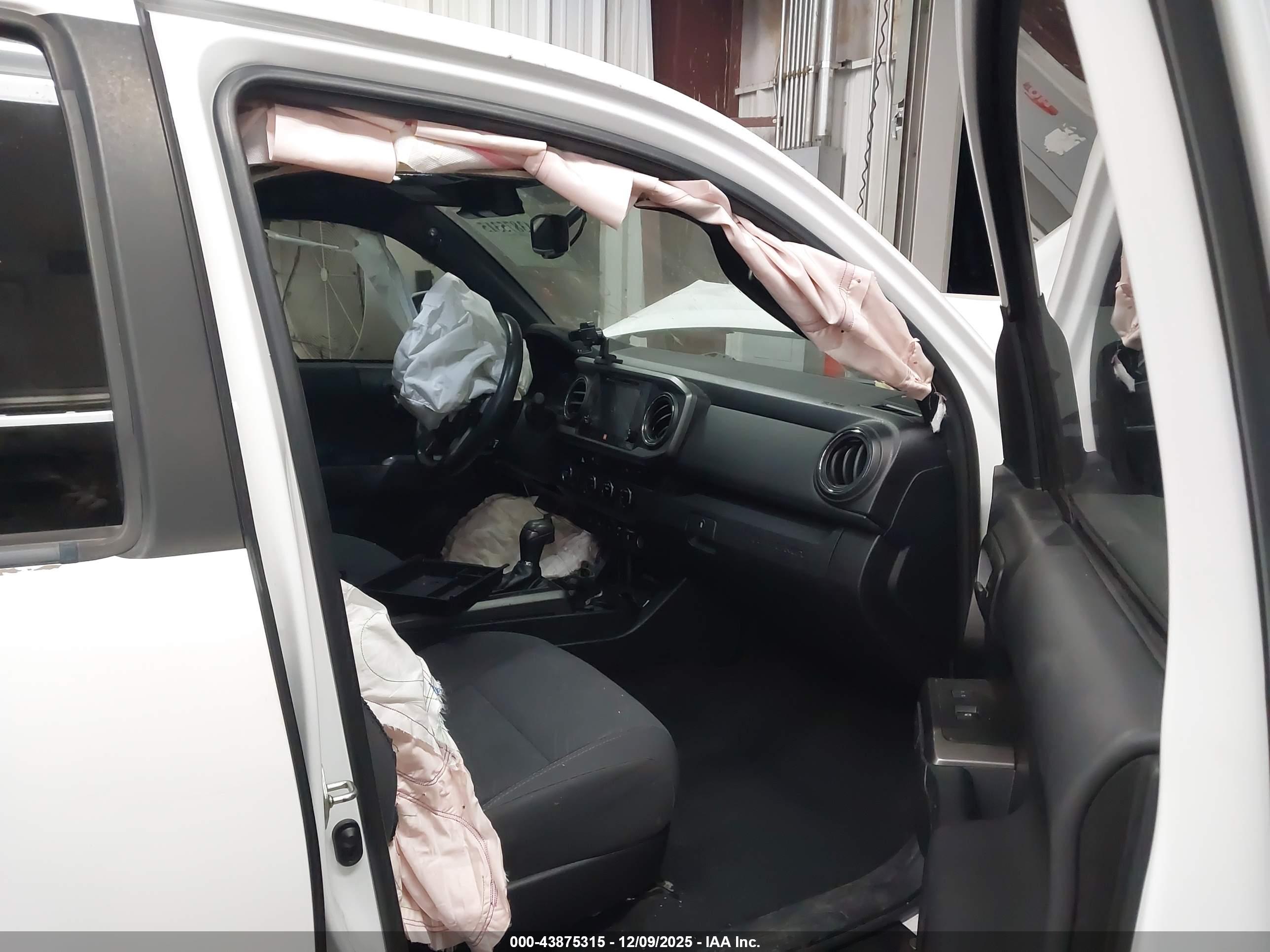TOYOTA TACOMA image 5