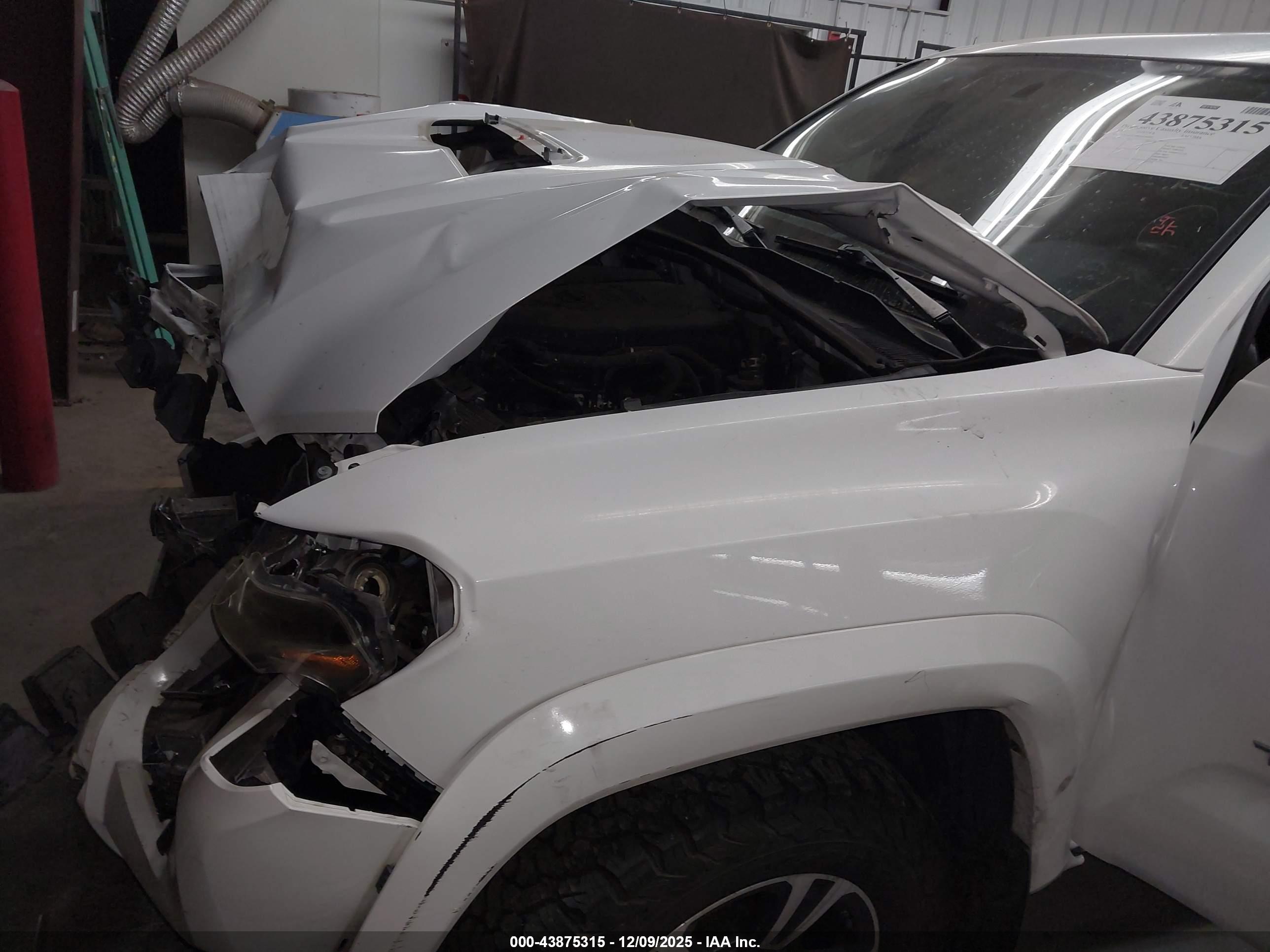 TOYOTA TACOMA image 6