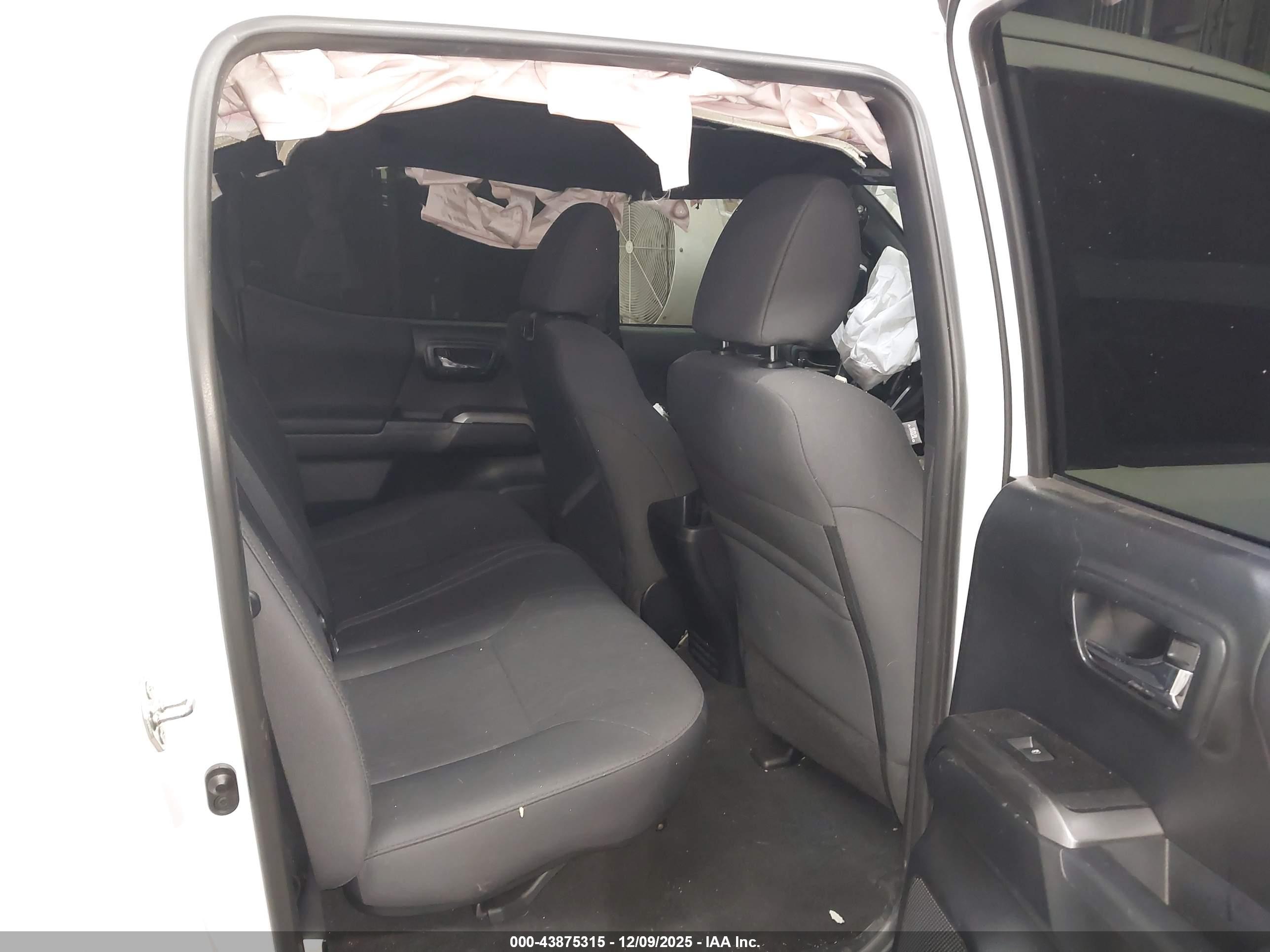 TOYOTA TACOMA image 8