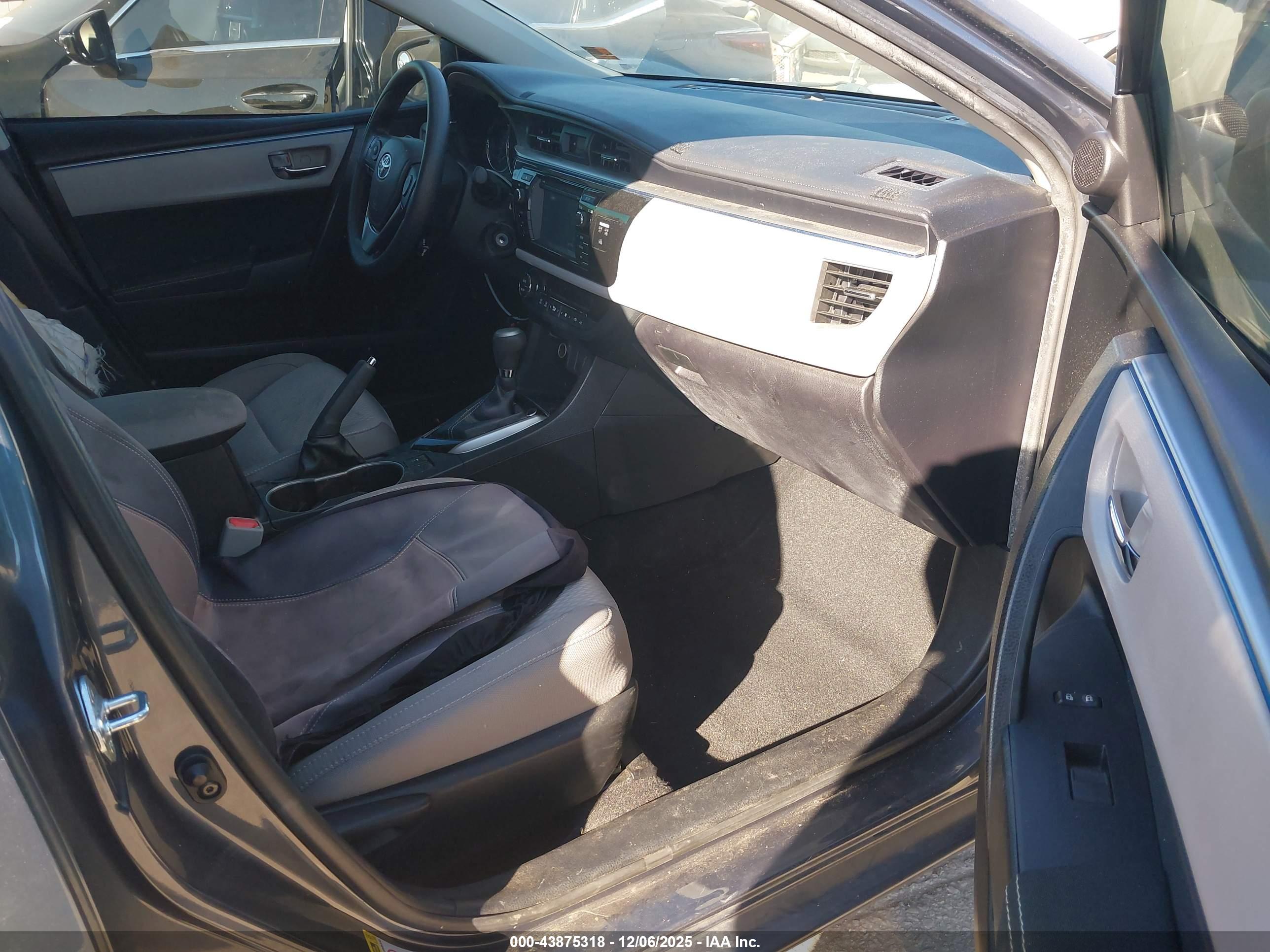 TOYOTA COROLLA image 5