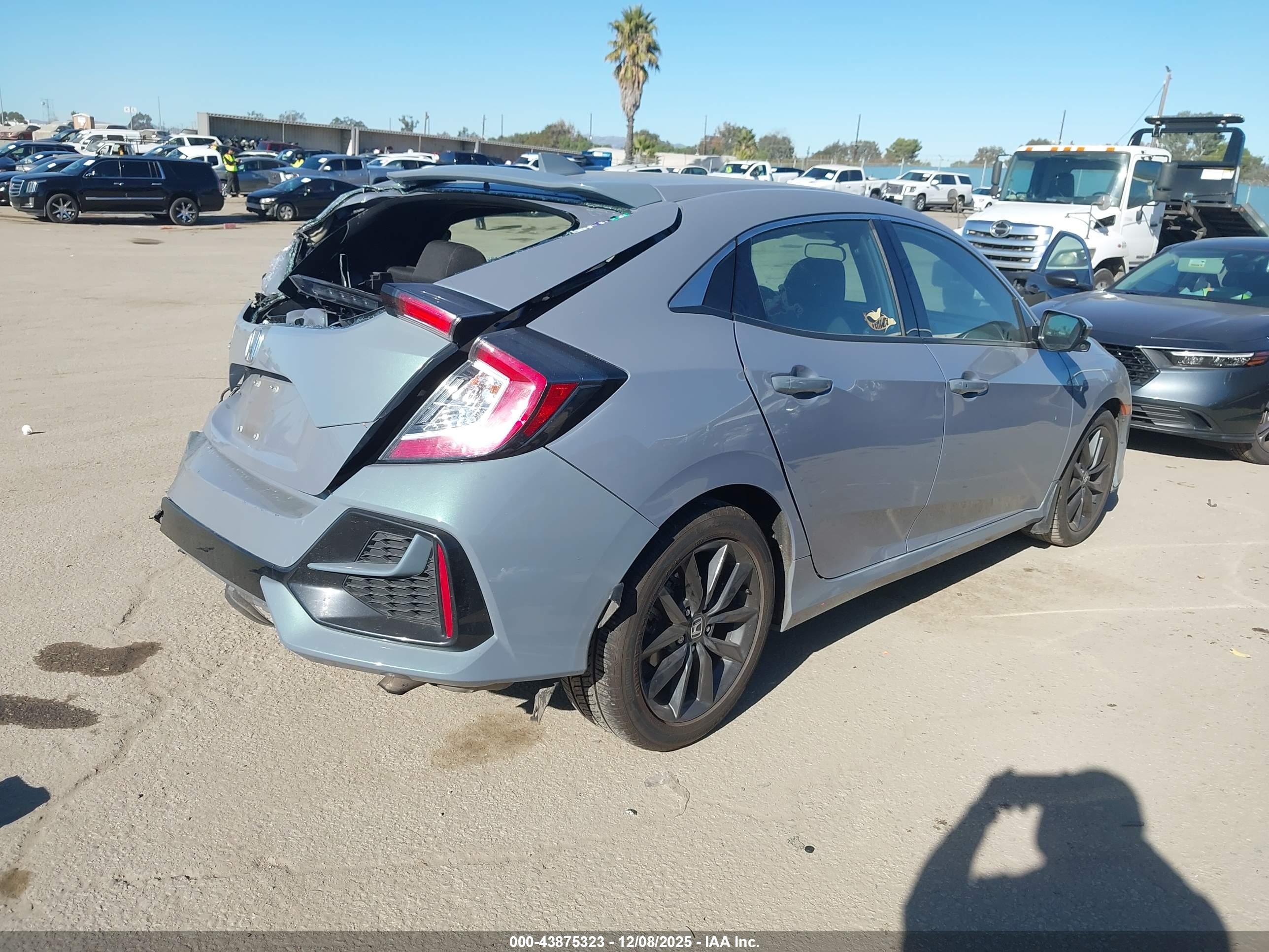 HONDA CIVIC image 4
