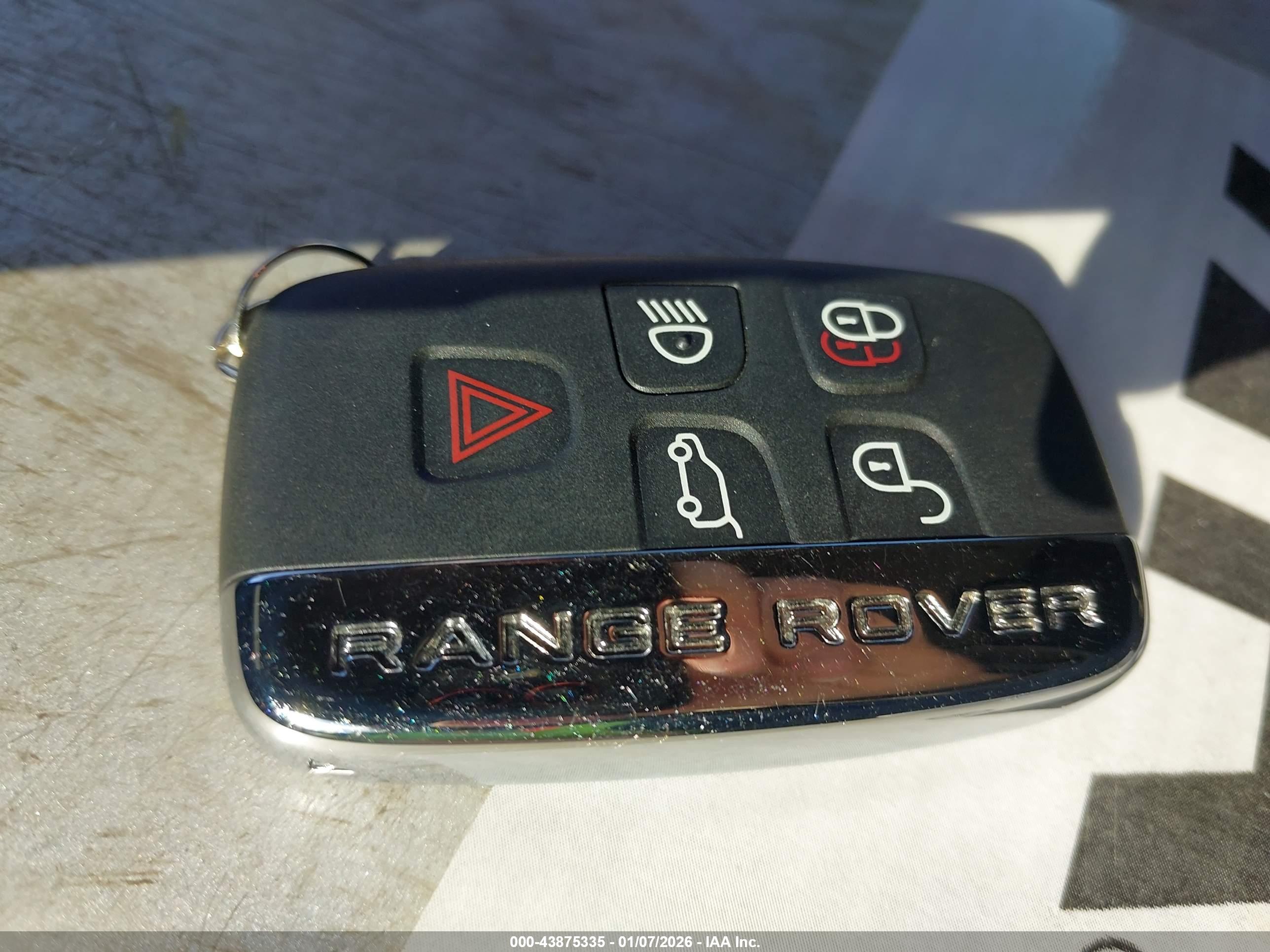 LAND ROVER image 11