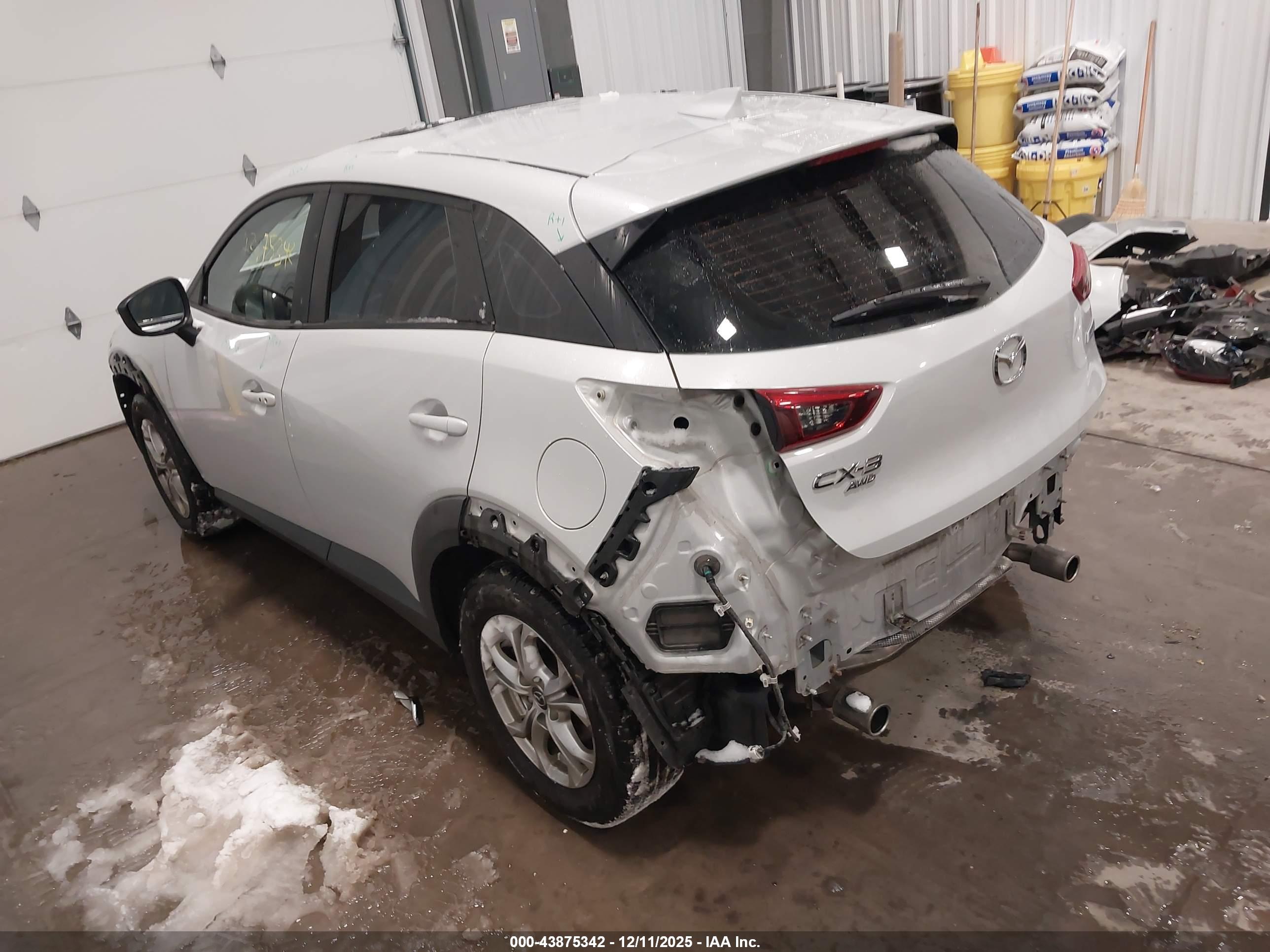 MAZDA CX-3 image 3