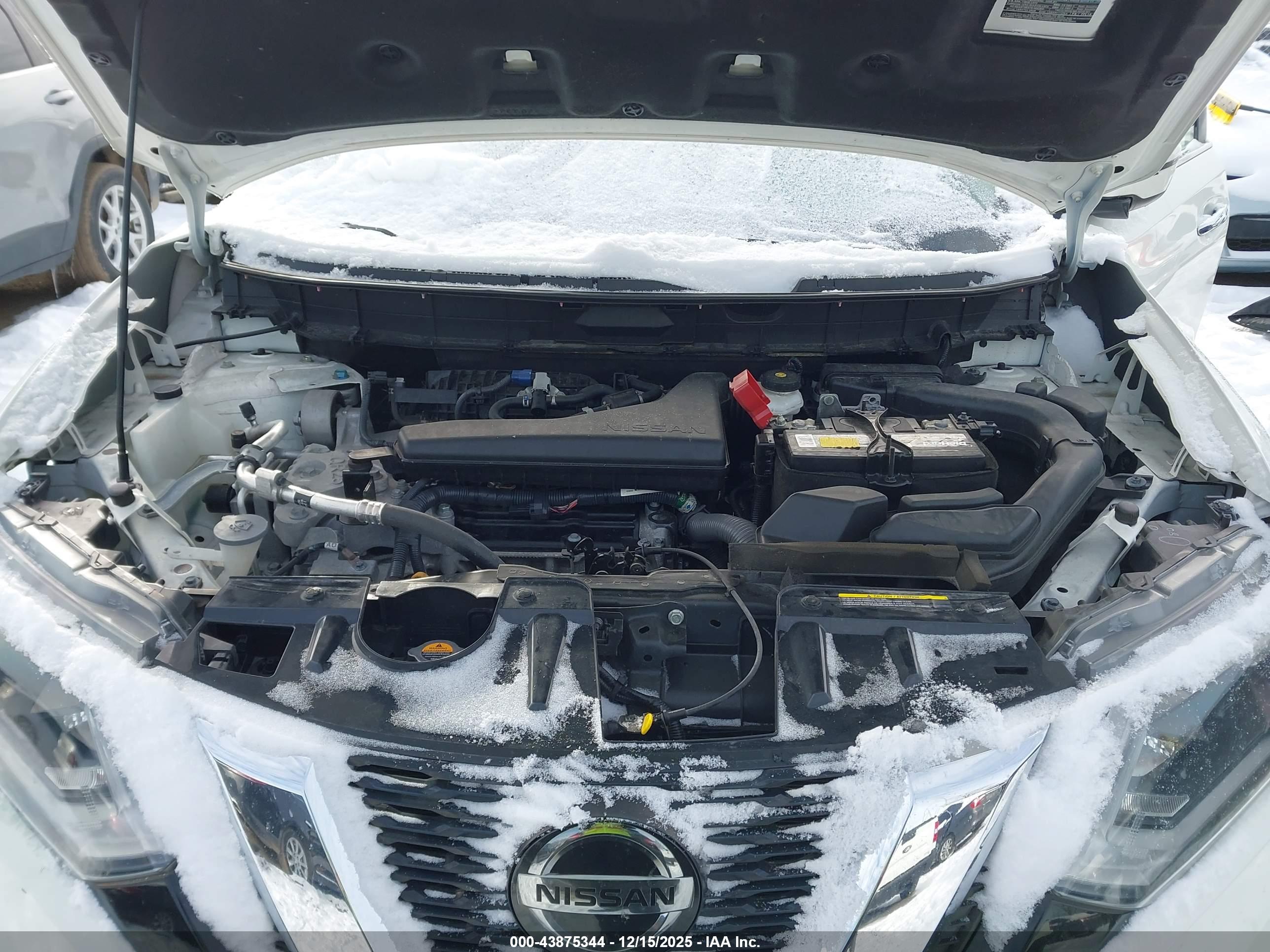 NISSAN ROGUE image 10