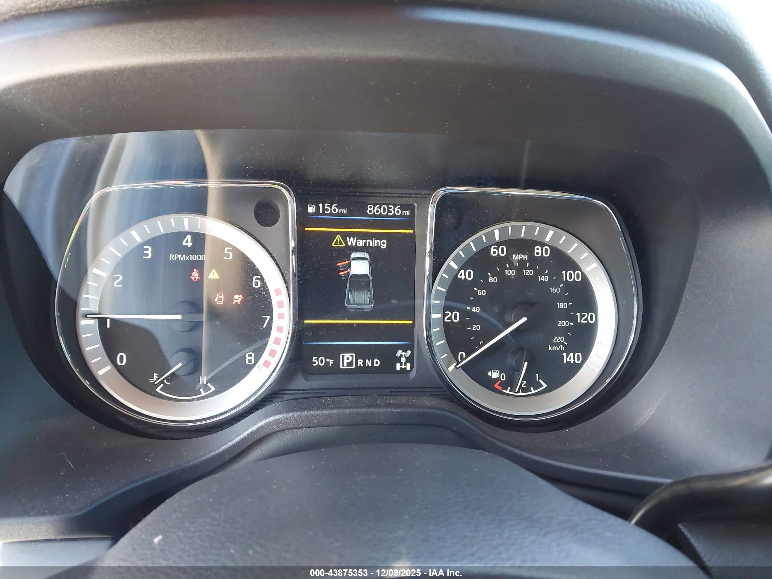 NISSAN TITAN image 7