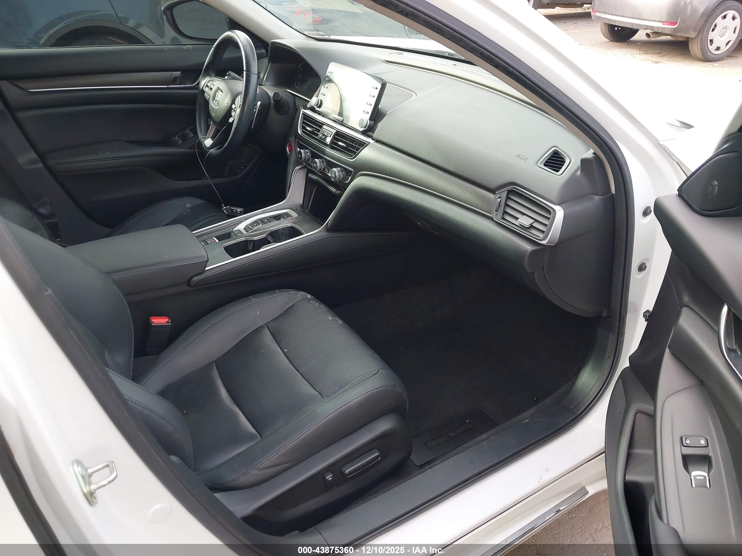 HONDA ACCORD image 5