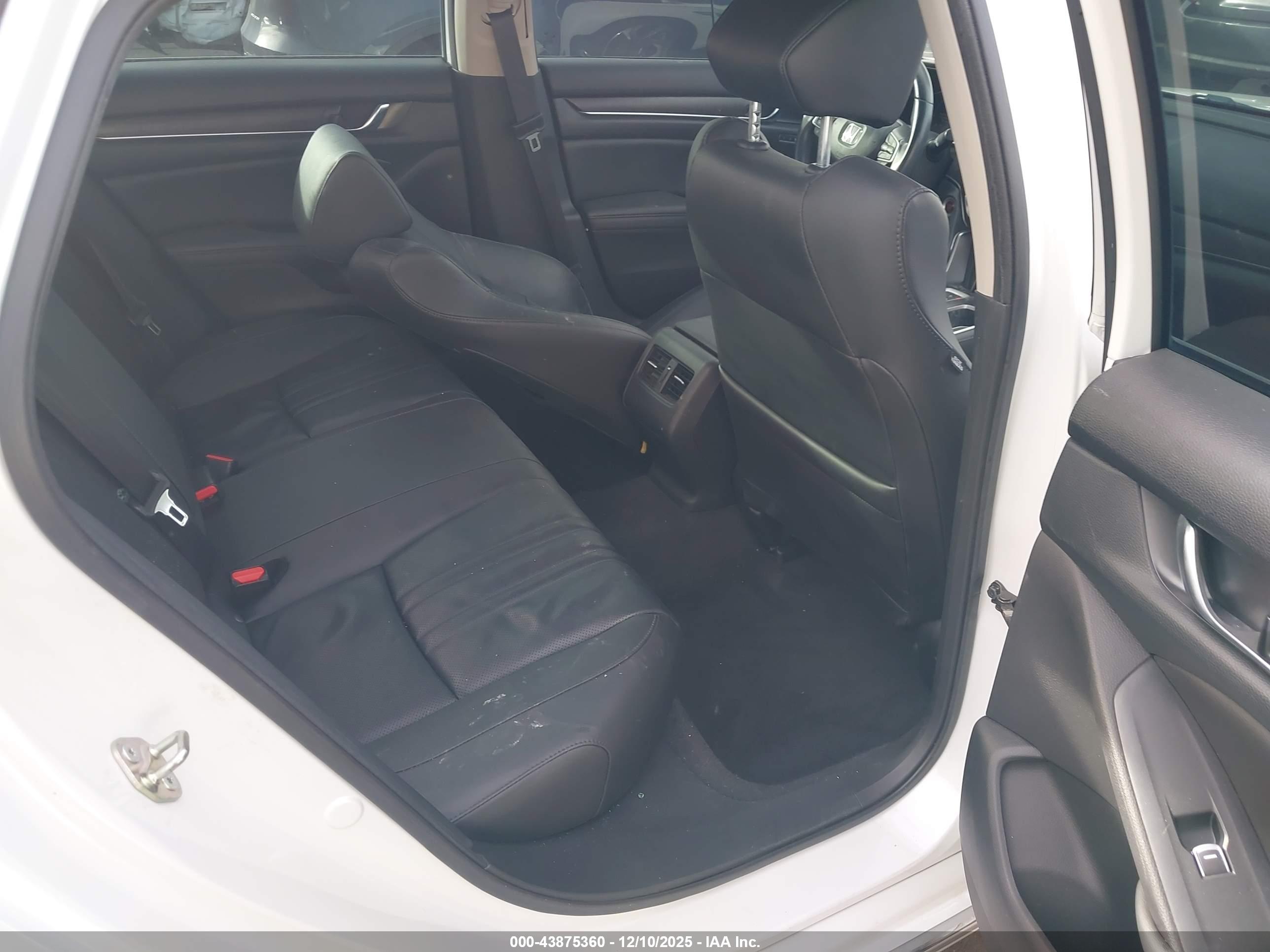HONDA ACCORD image 8