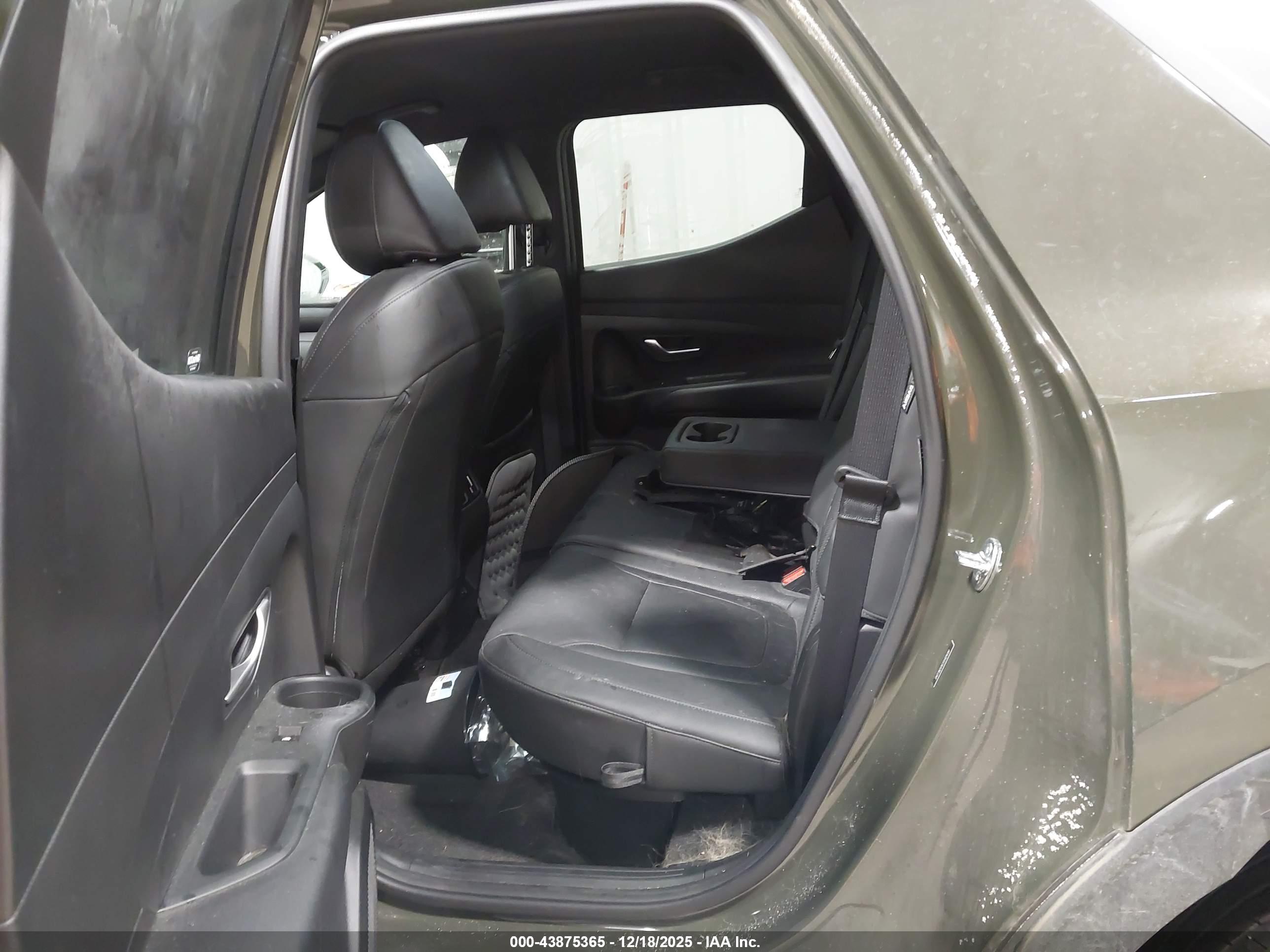 HYUNDAI SANTA image 8