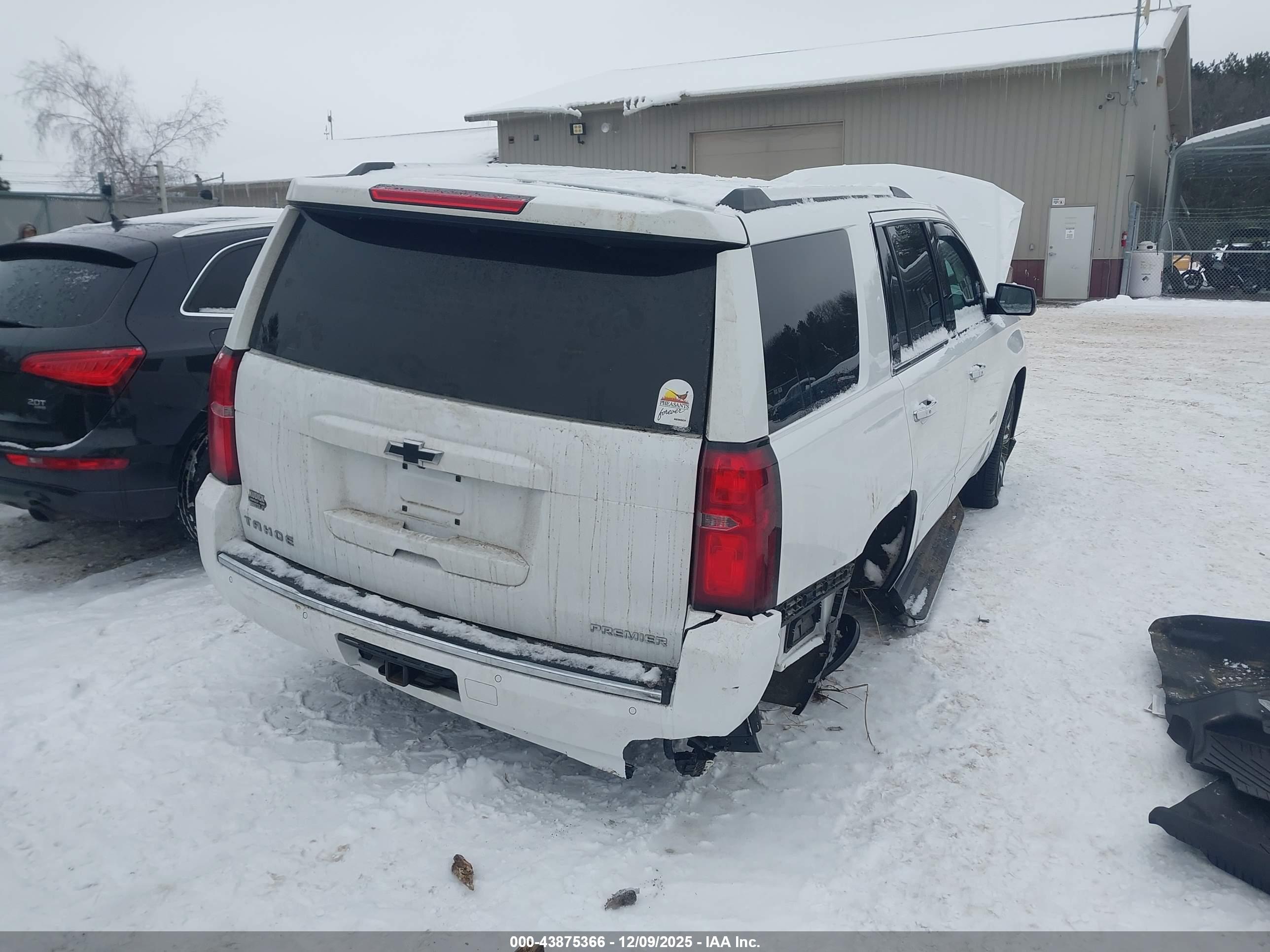 CHEVROLET TAHOE image 4