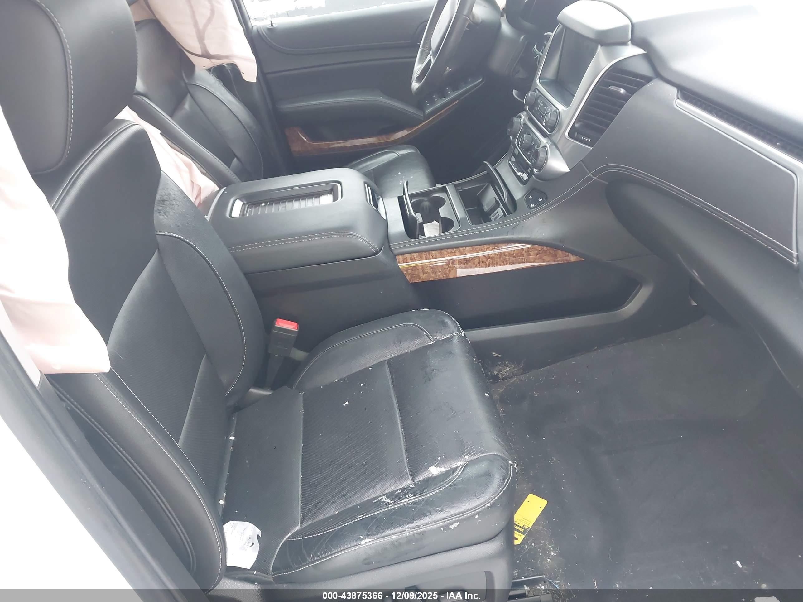CHEVROLET TAHOE image 5