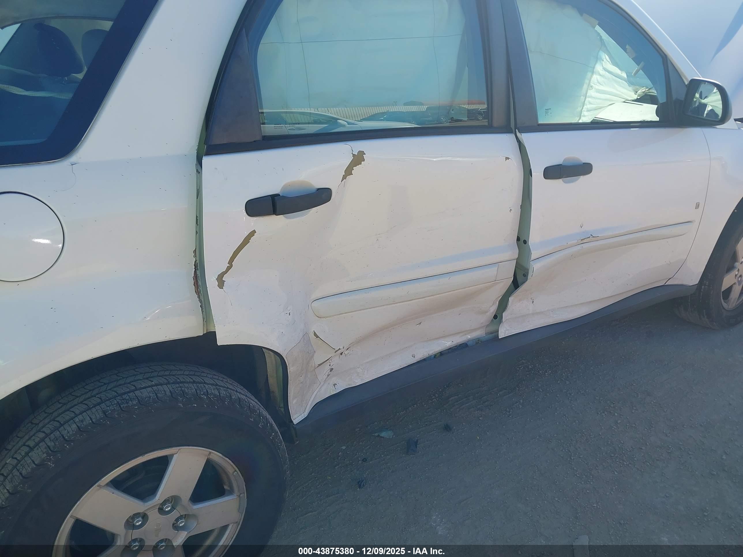 CHEVROLET EQUINOX image 6