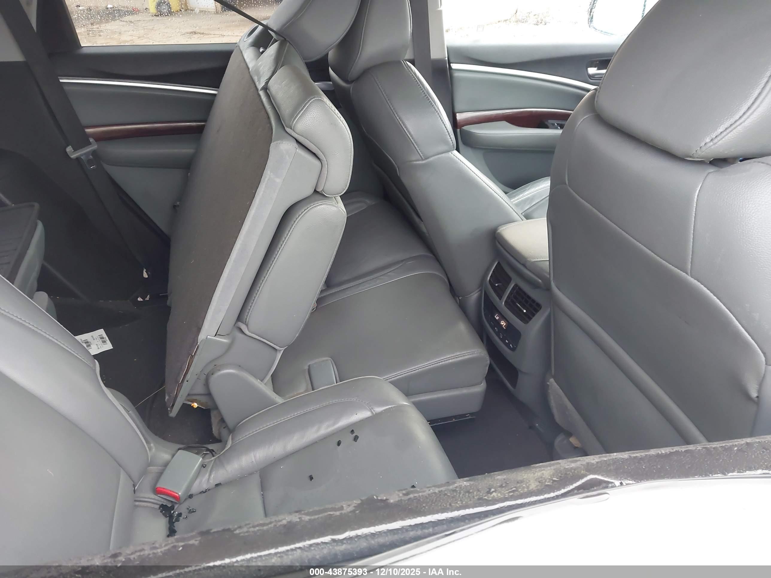 ACURA MDX image 8