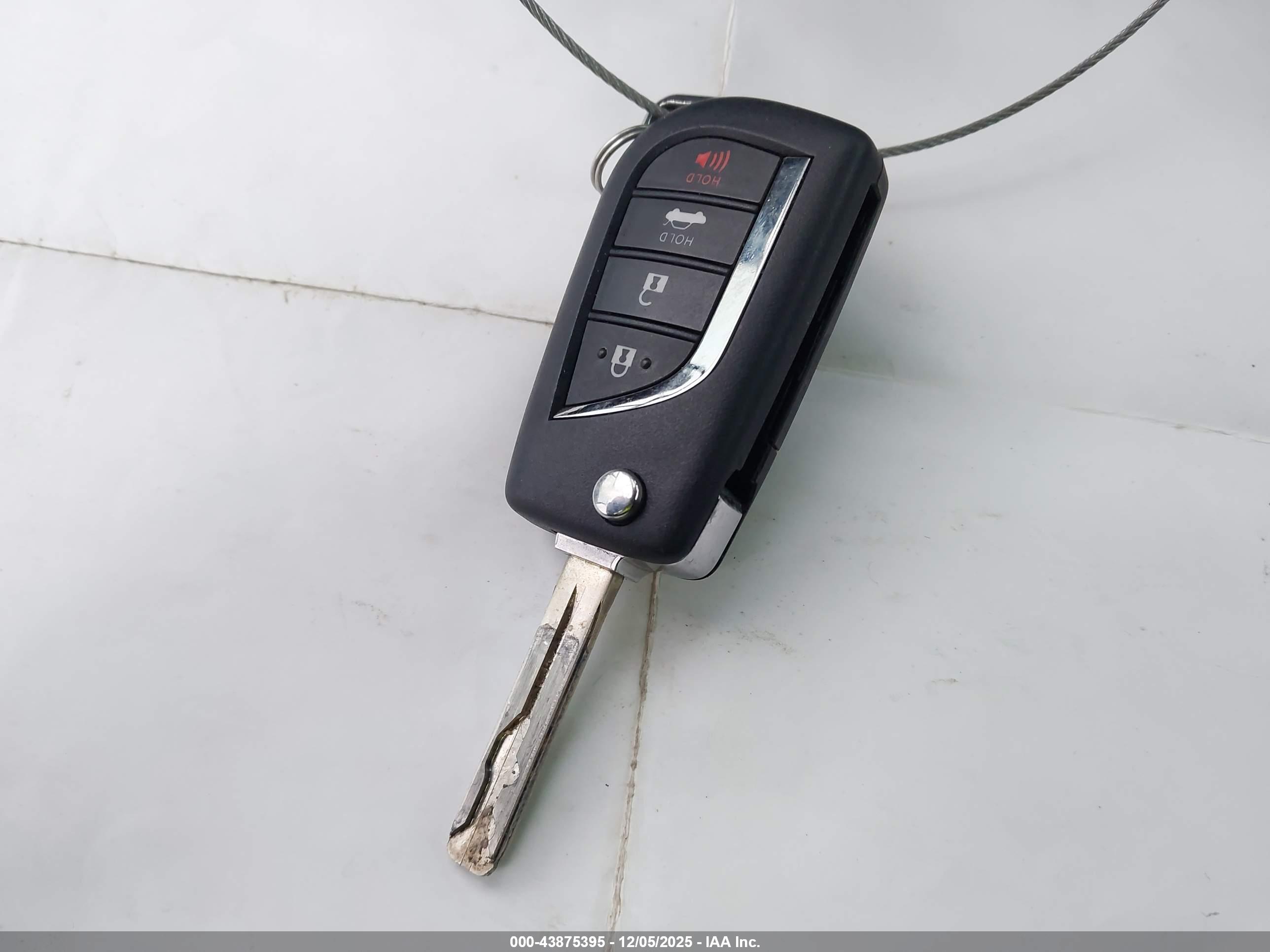 TOYOTA COROLLA image 11