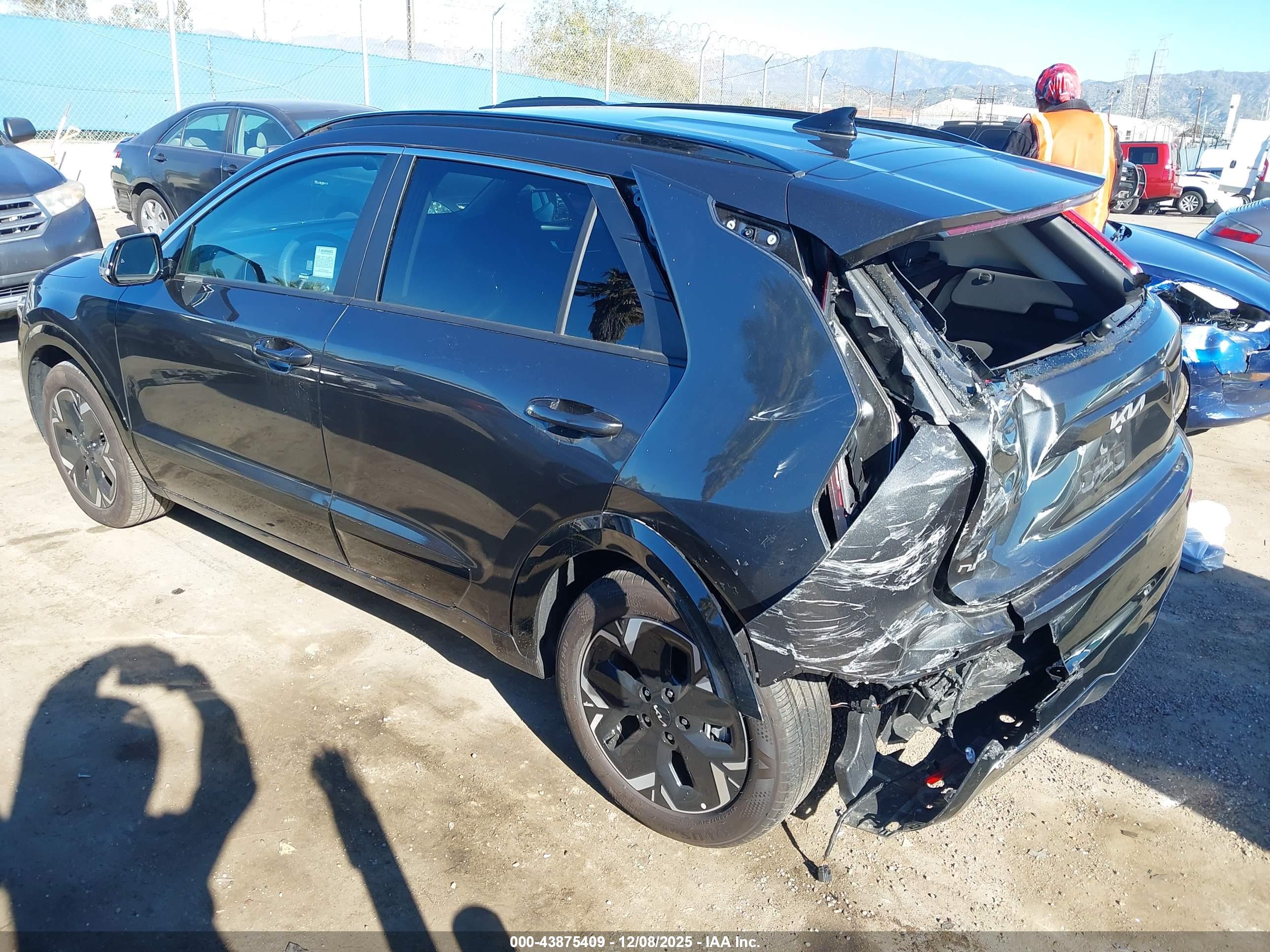 KIA NIRO image 3