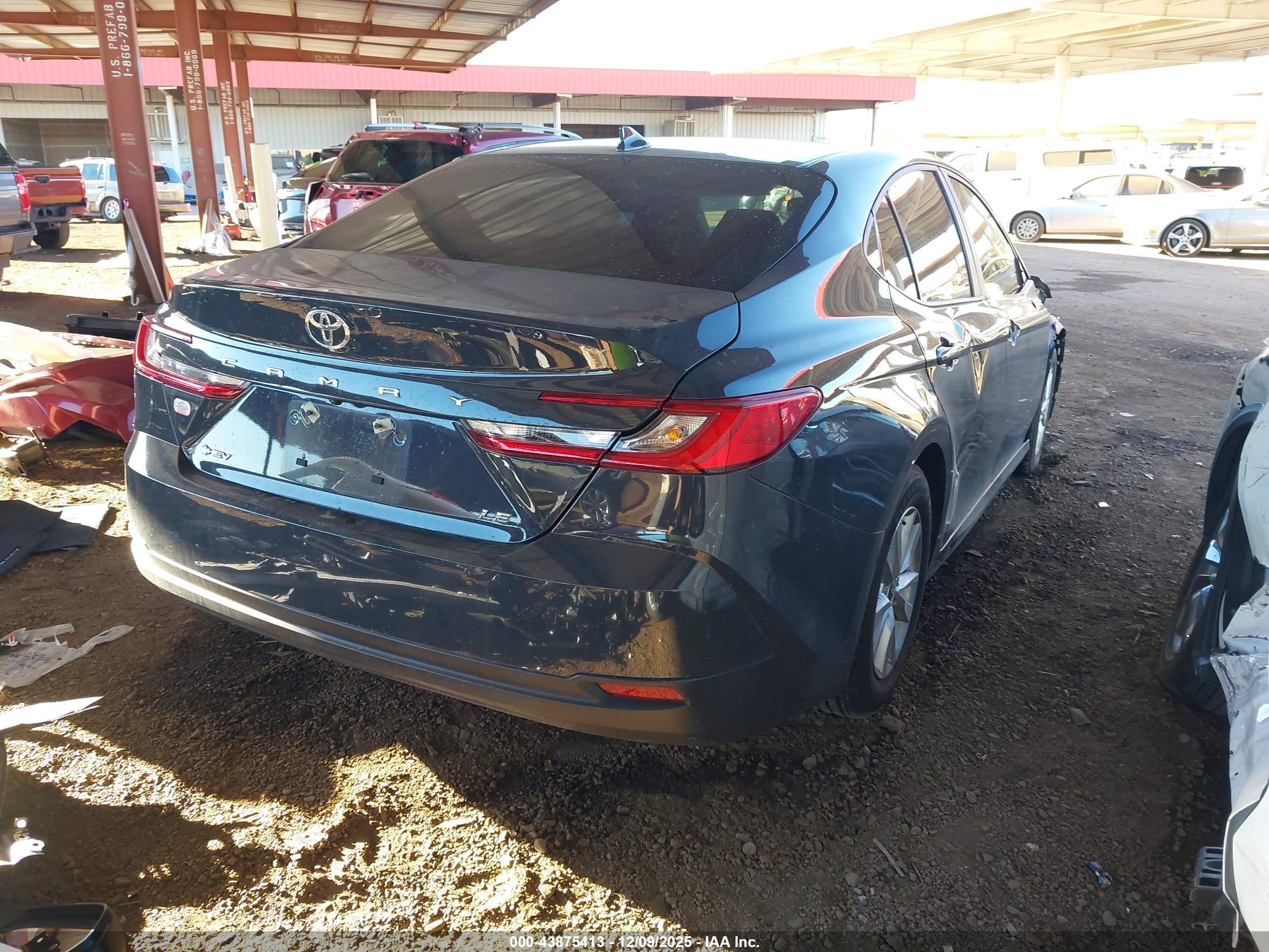 TOYOTA CAMRY image 4