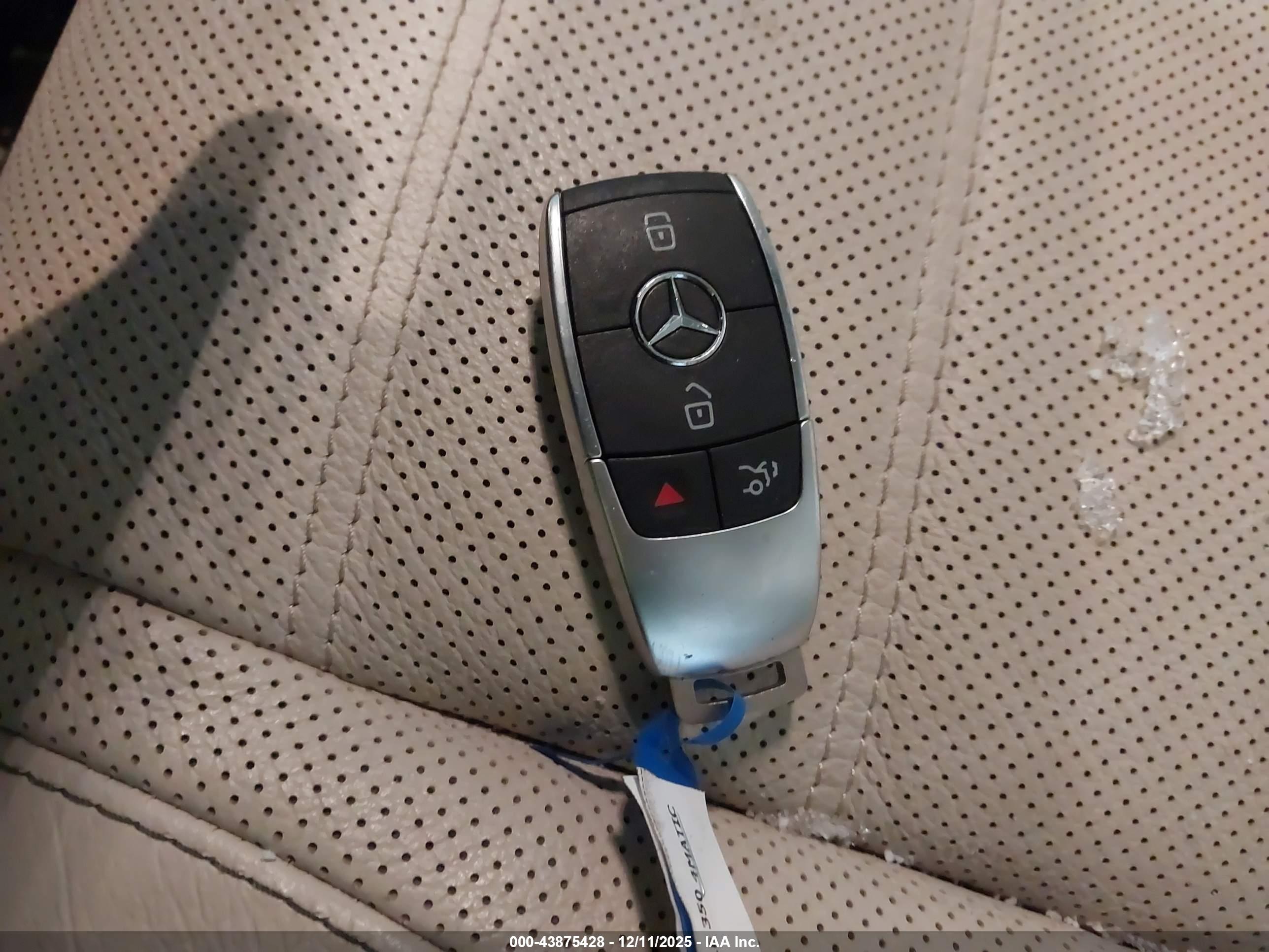 MERCEDES-BENZ GLE image 11