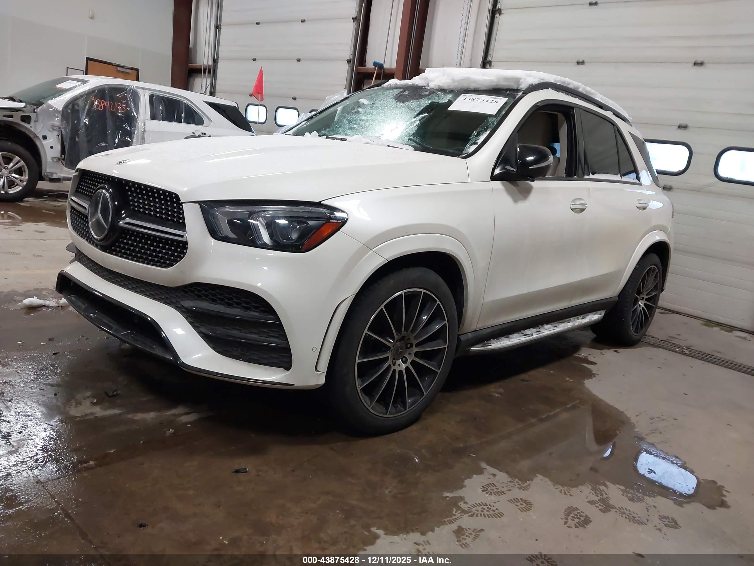 MERCEDES-BENZ GLE image 2