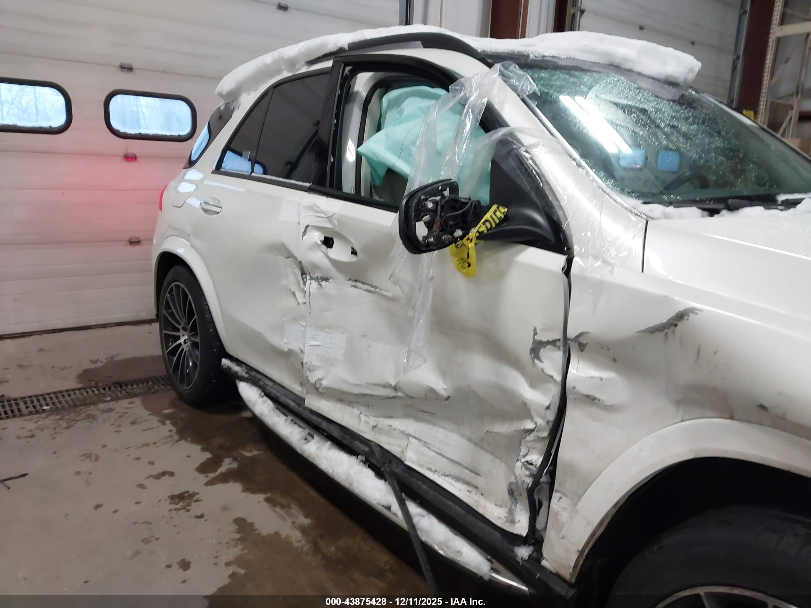 MERCEDES-BENZ GLE image 6