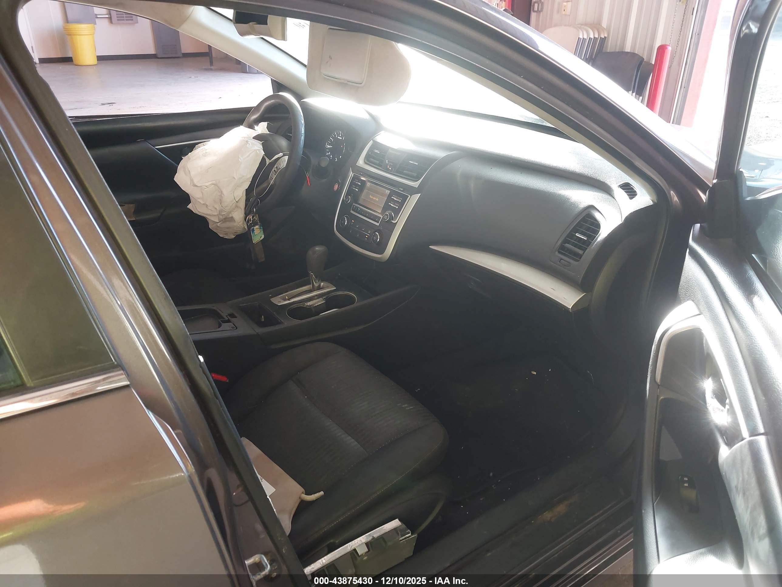 NISSAN ALTIMA image 5
