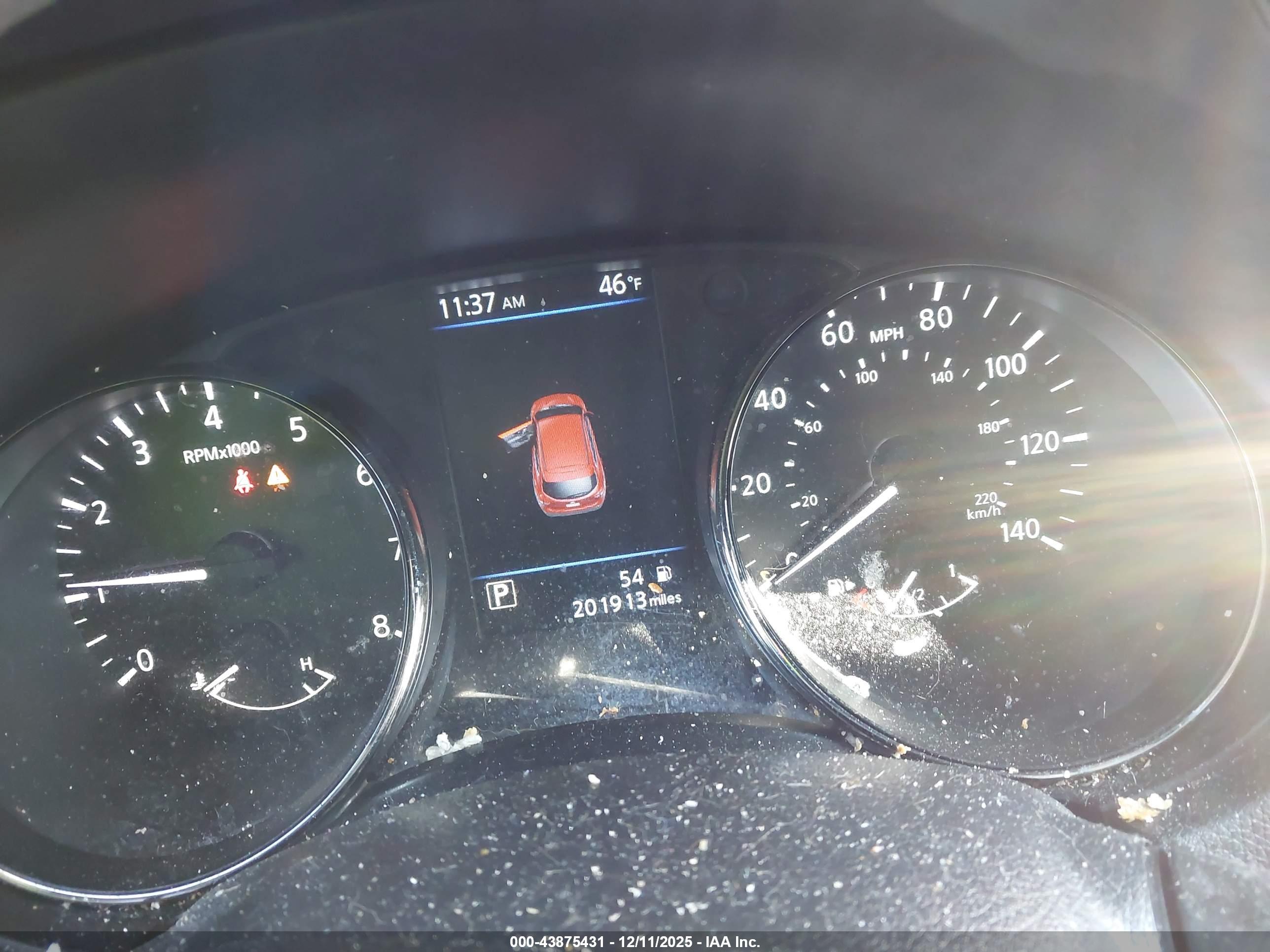 NISSAN ROGUE image 7
