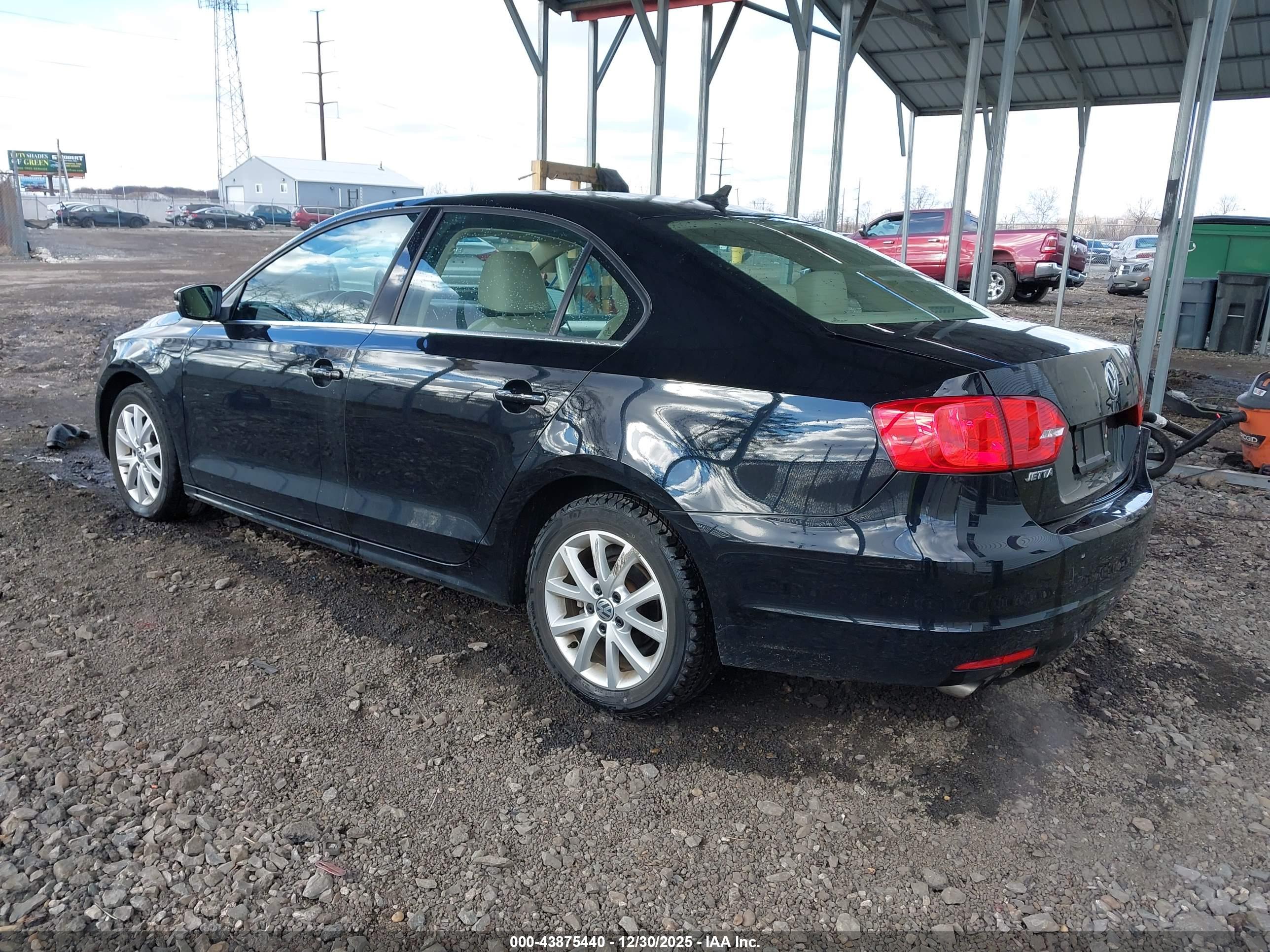 VOLKSWAGEN JETTA image 3