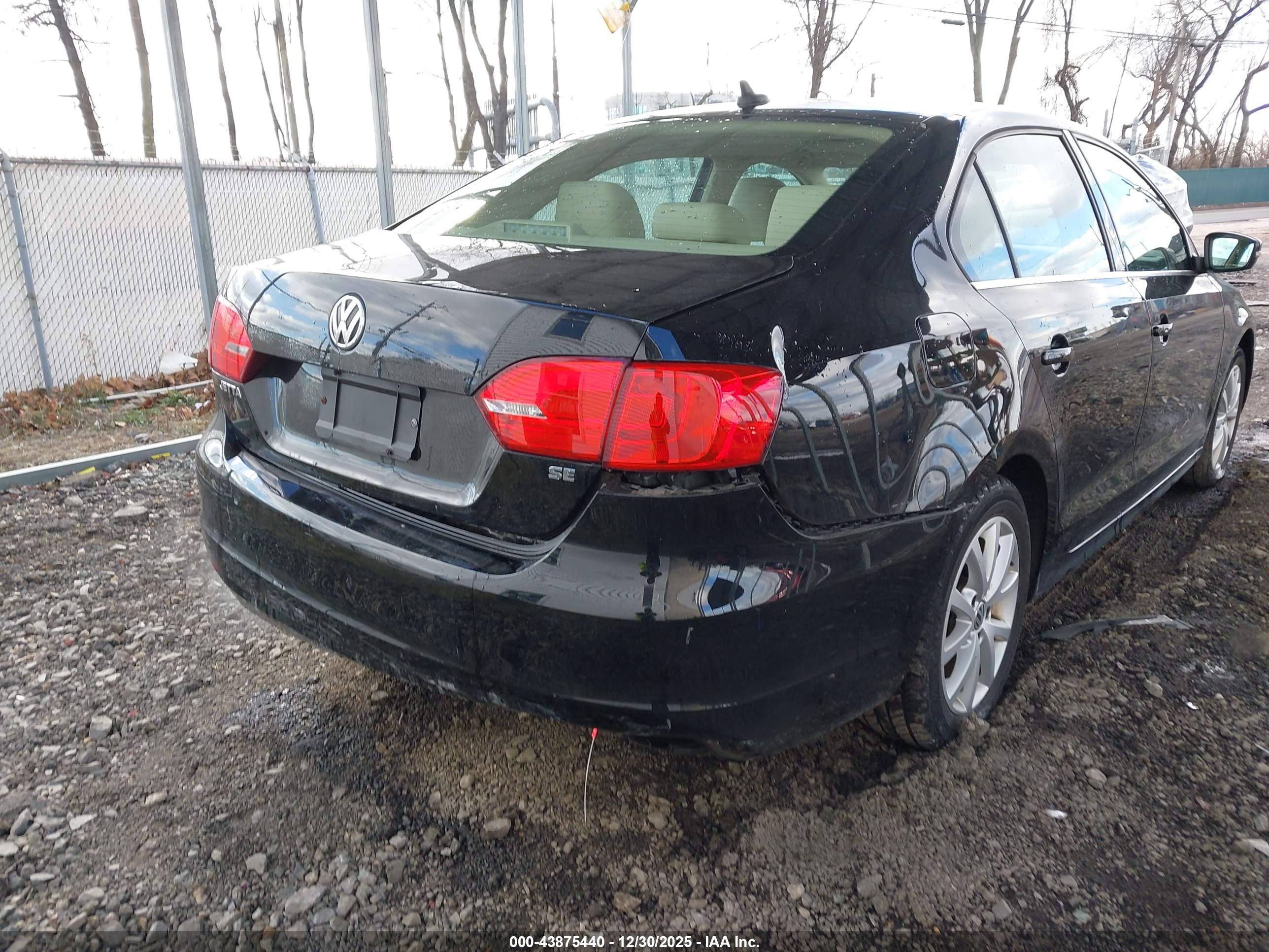 VOLKSWAGEN JETTA image 6