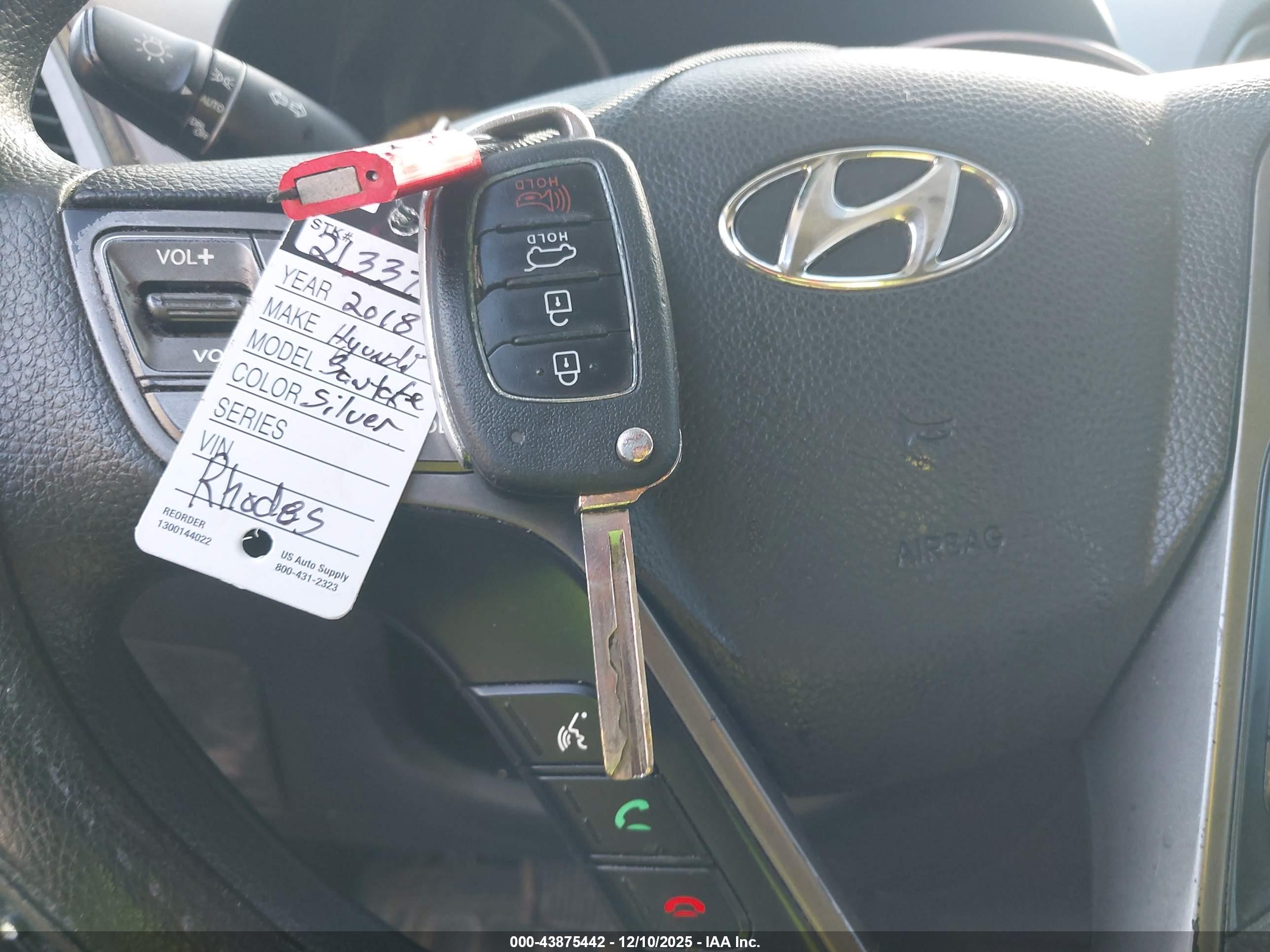 HYUNDAI SANTA image 11