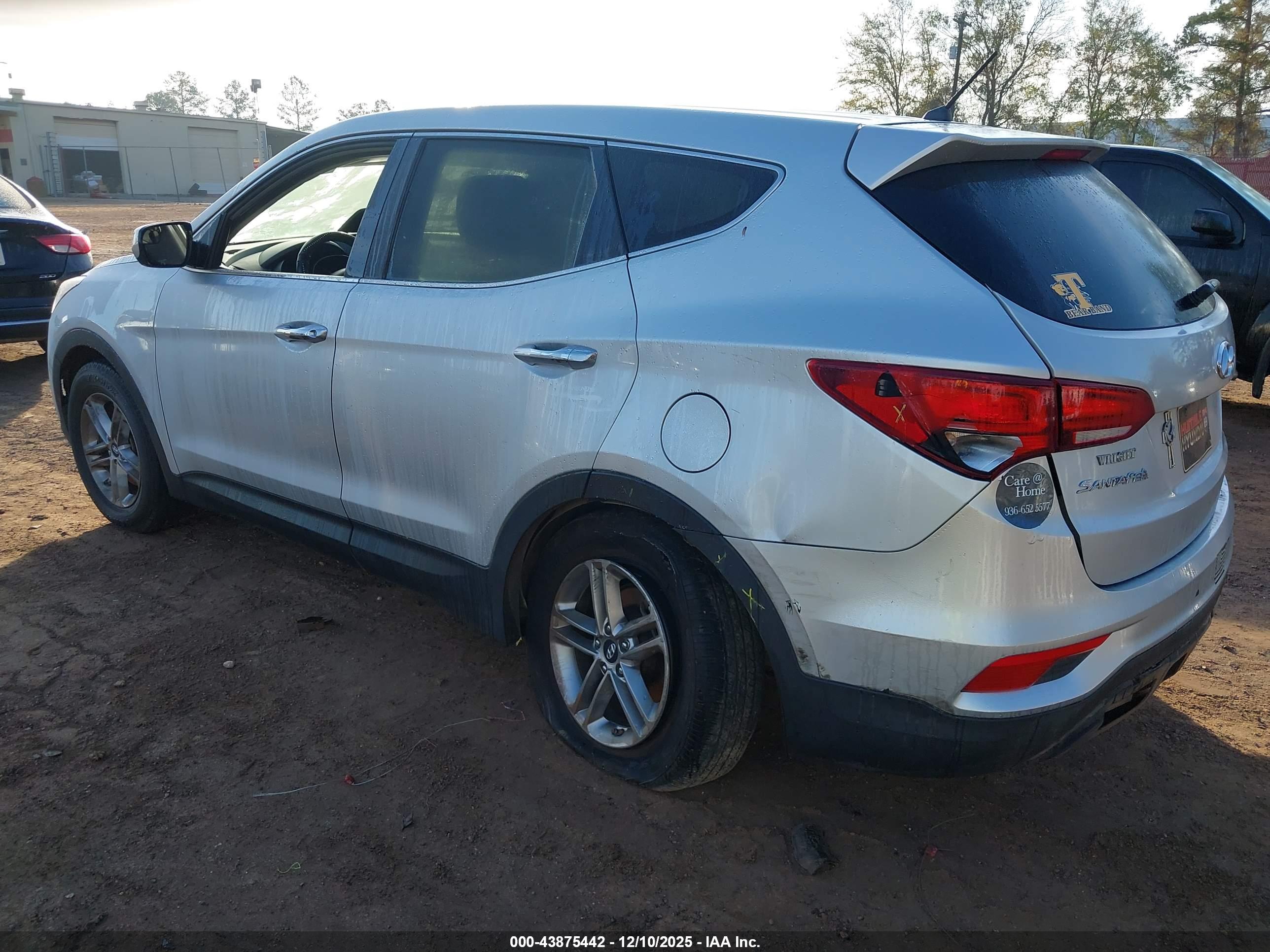 HYUNDAI SANTA image 3
