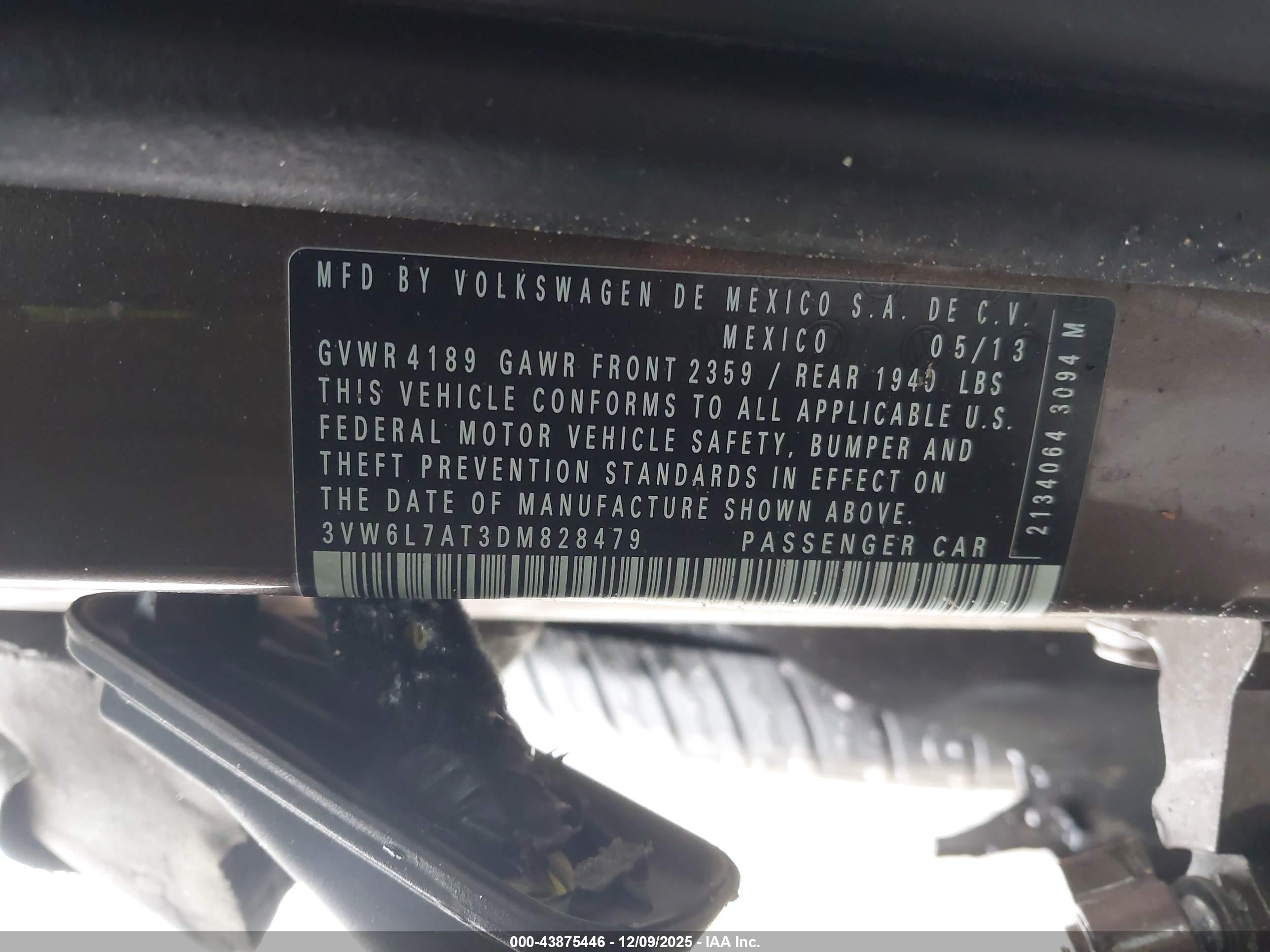 VOLKSWAGEN BEETLE image 9