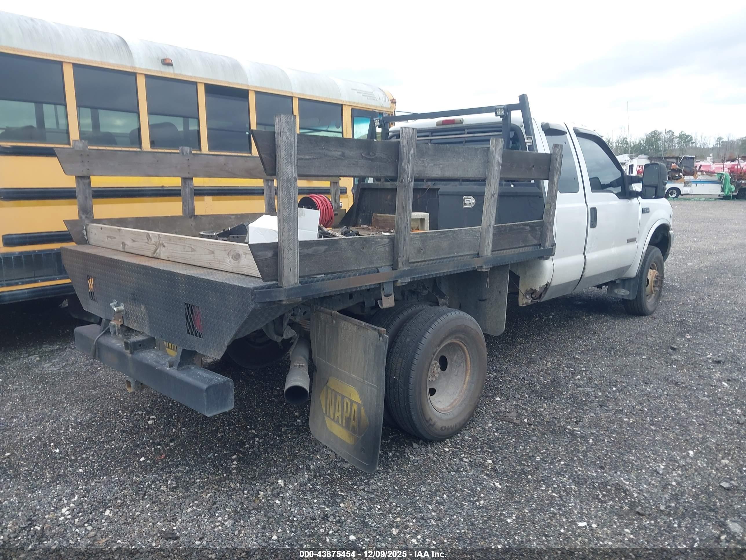 FORD F-350 image 4