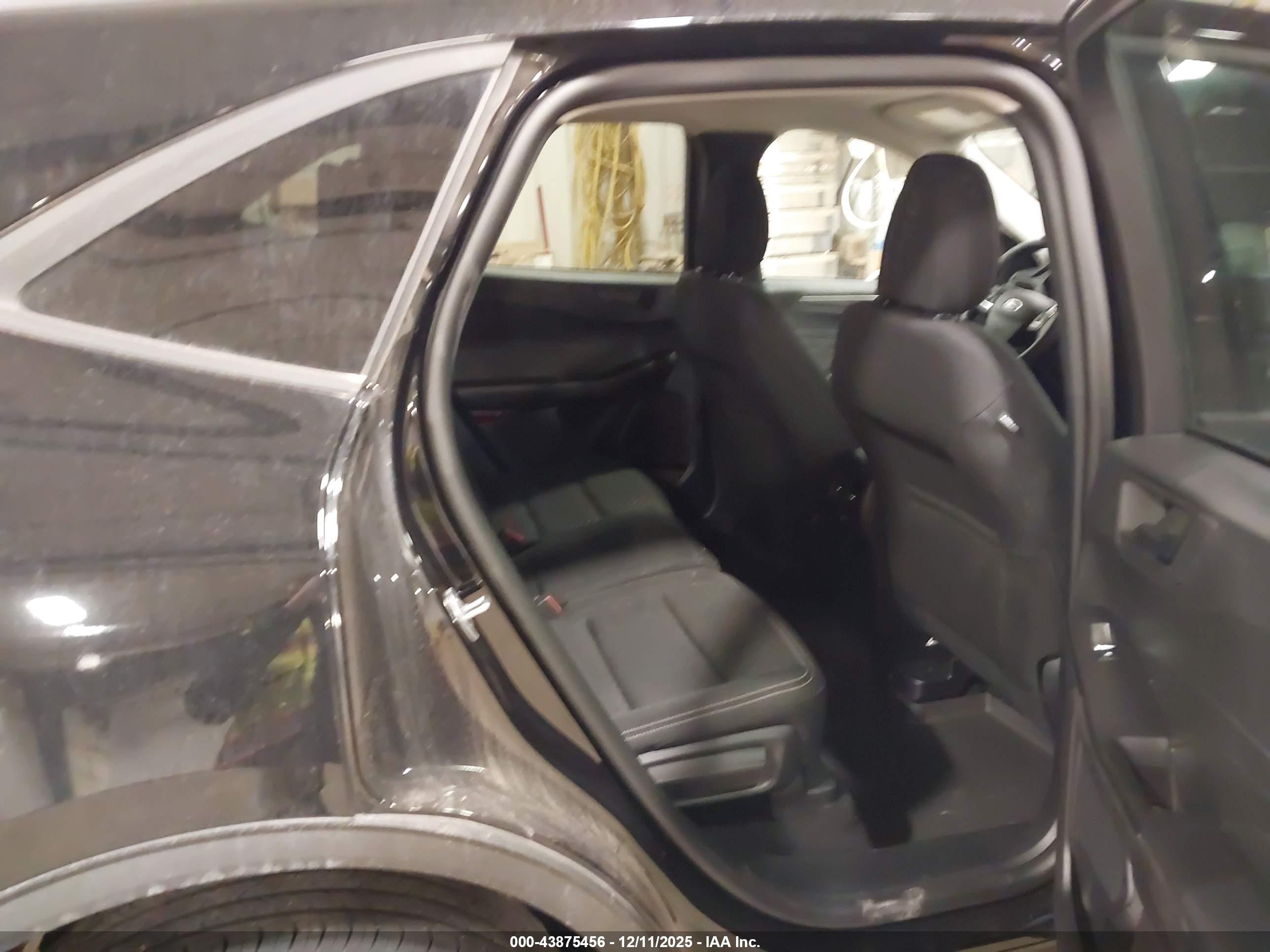 FORD ESCAPE image 8